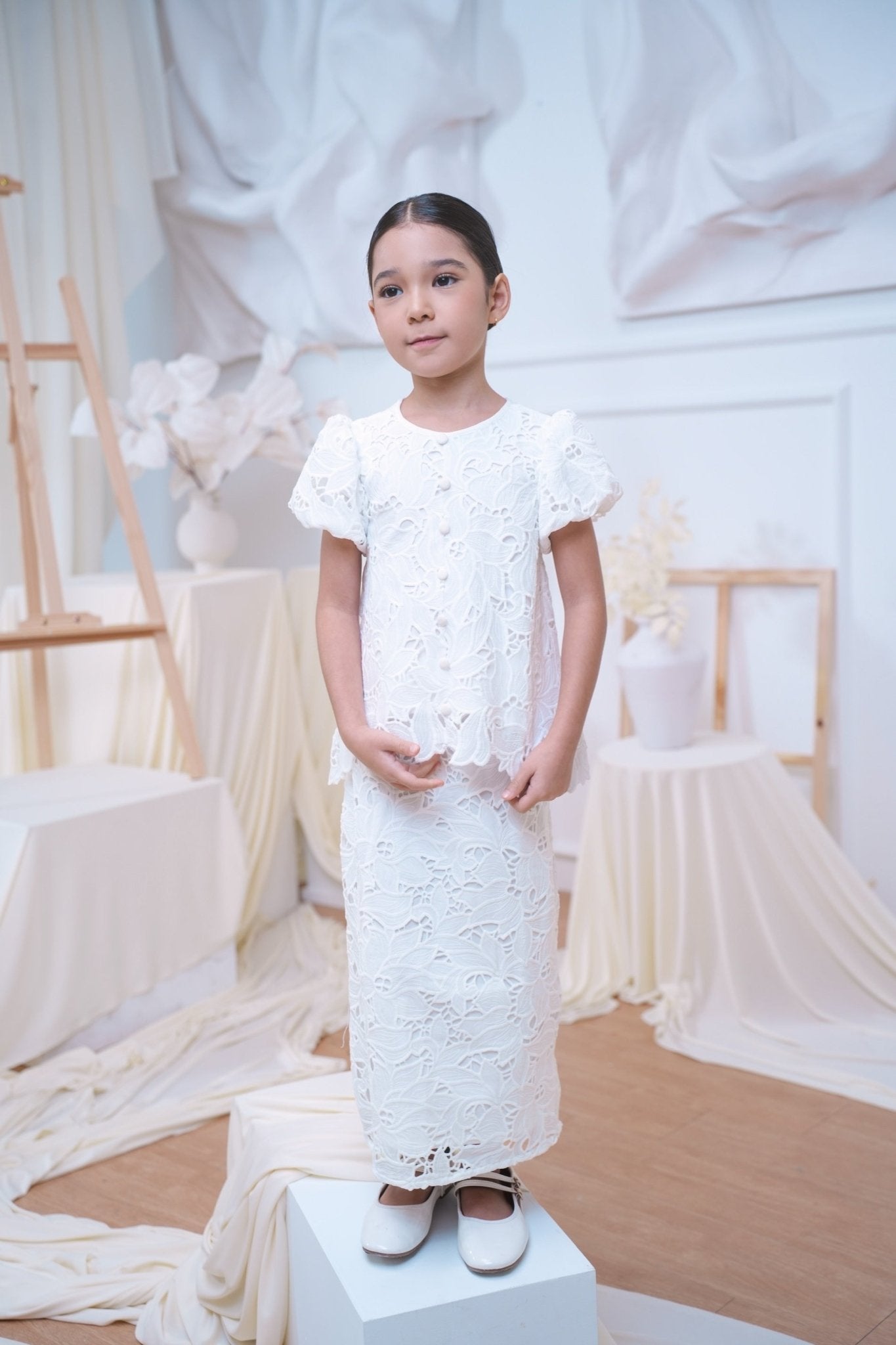 The Canvas Collection Girl Amelia Kurung Set White Lace - Umbi