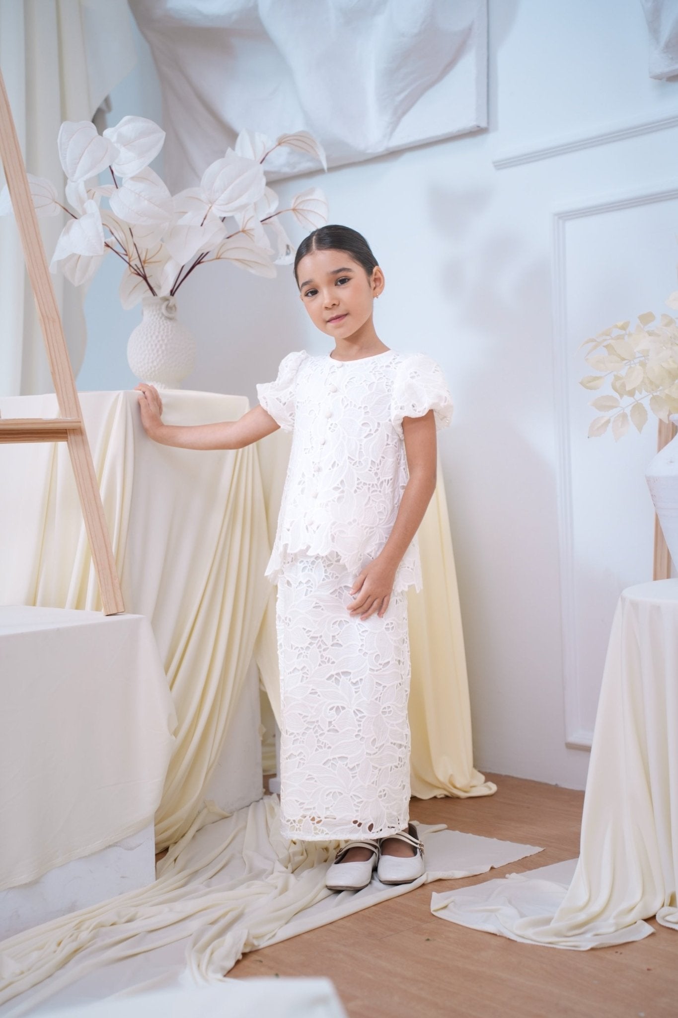 The Canvas Collection Girl Amelia Kurung Set White Lace - Umbi