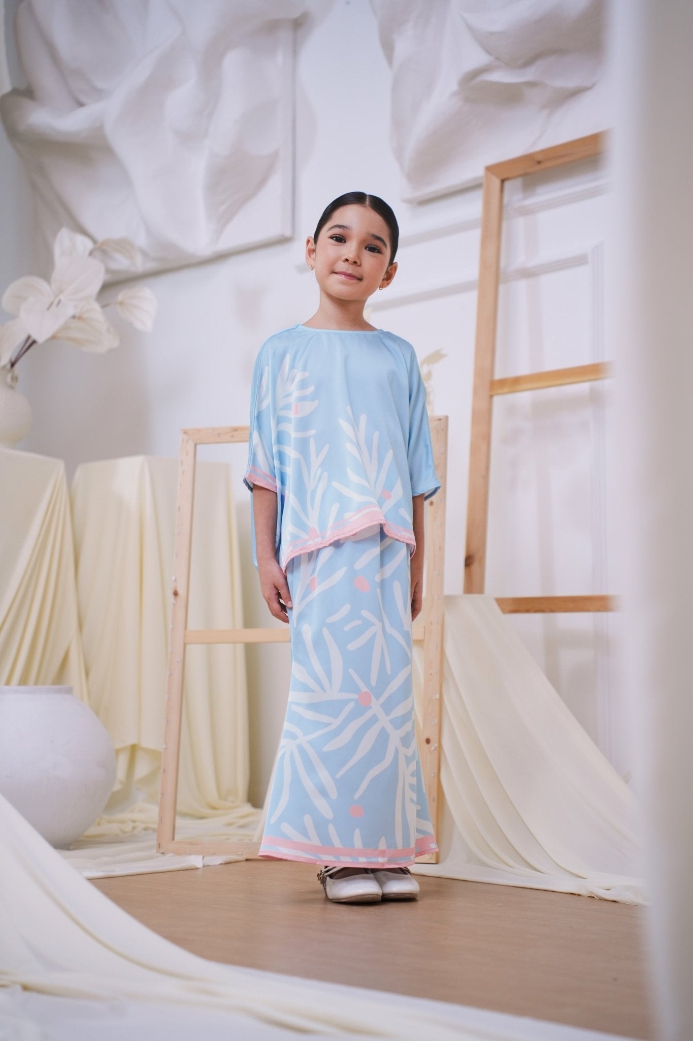 The Canvas Collection Girl Saloma Kaftan Set Baby Blue Ivy Print - Umbi
