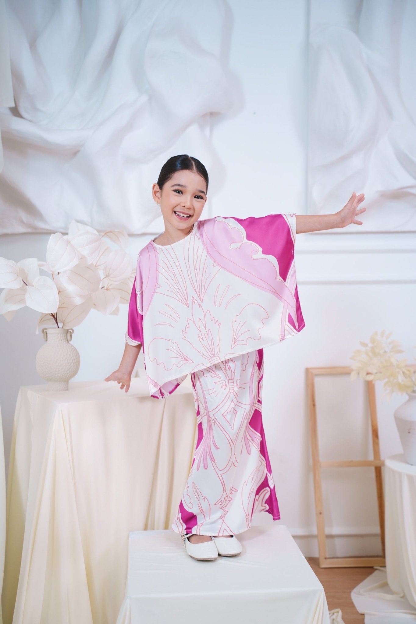 The Canvas Collection Girl Saloma Kaftan Set Barbie Pink Garden Print - Umbi