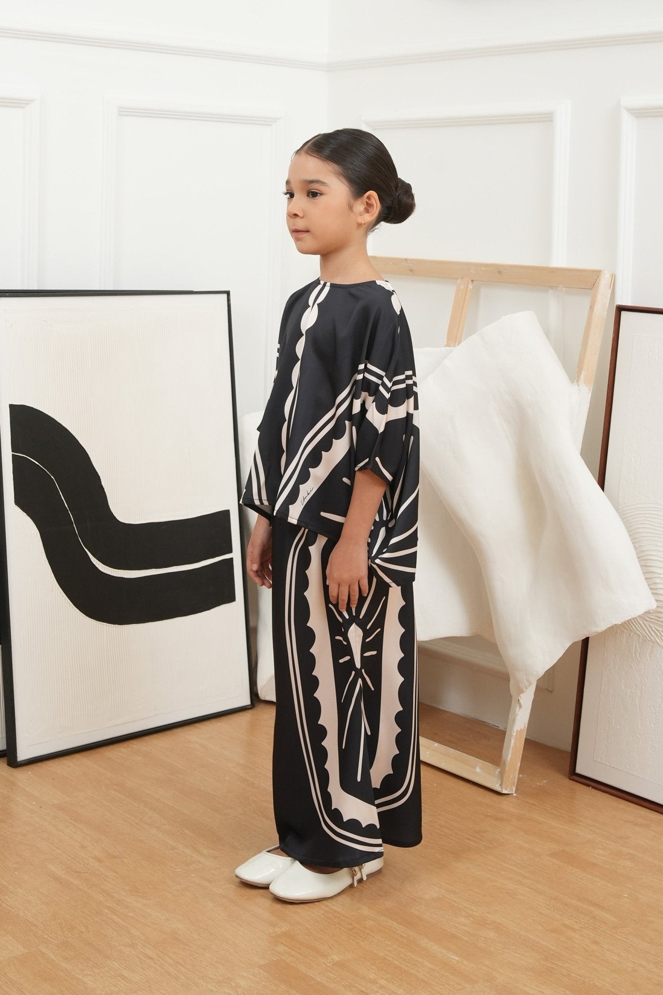 The Canvas Collection Girl Saloma Kaftan Set Black Matahari Print - Umbi