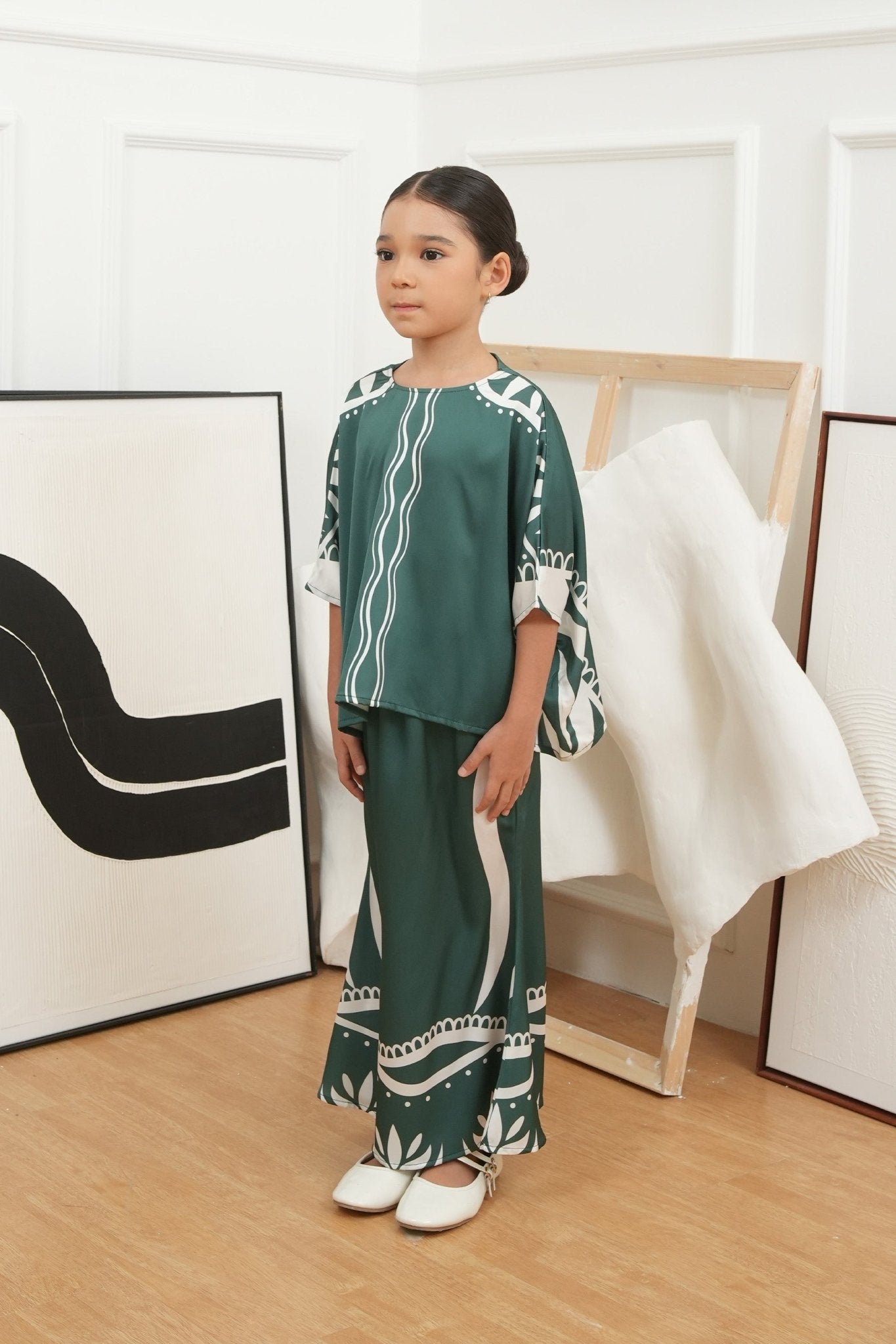 The Canvas Collection Girl Saloma Kaftan Set Emerald Green Ivy Print - Umbi