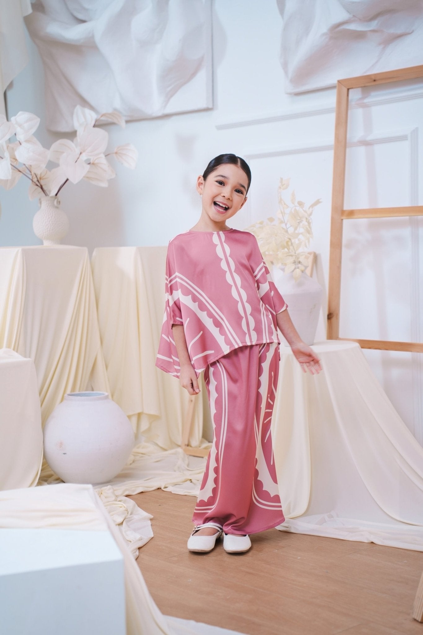 The Canvas Collection Girl Saloma Kaftan Set Warm Pink Matahari Print - Umbi