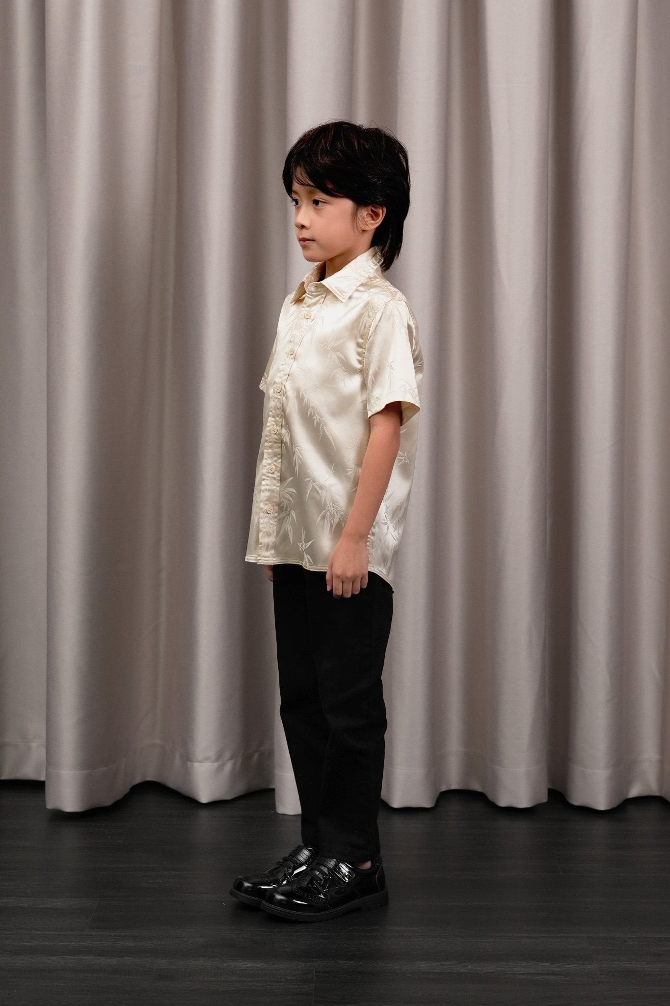 The Huā Collection Boy Holiday Shirt in 韵 Cadence Bamboo Sand - Umbi
