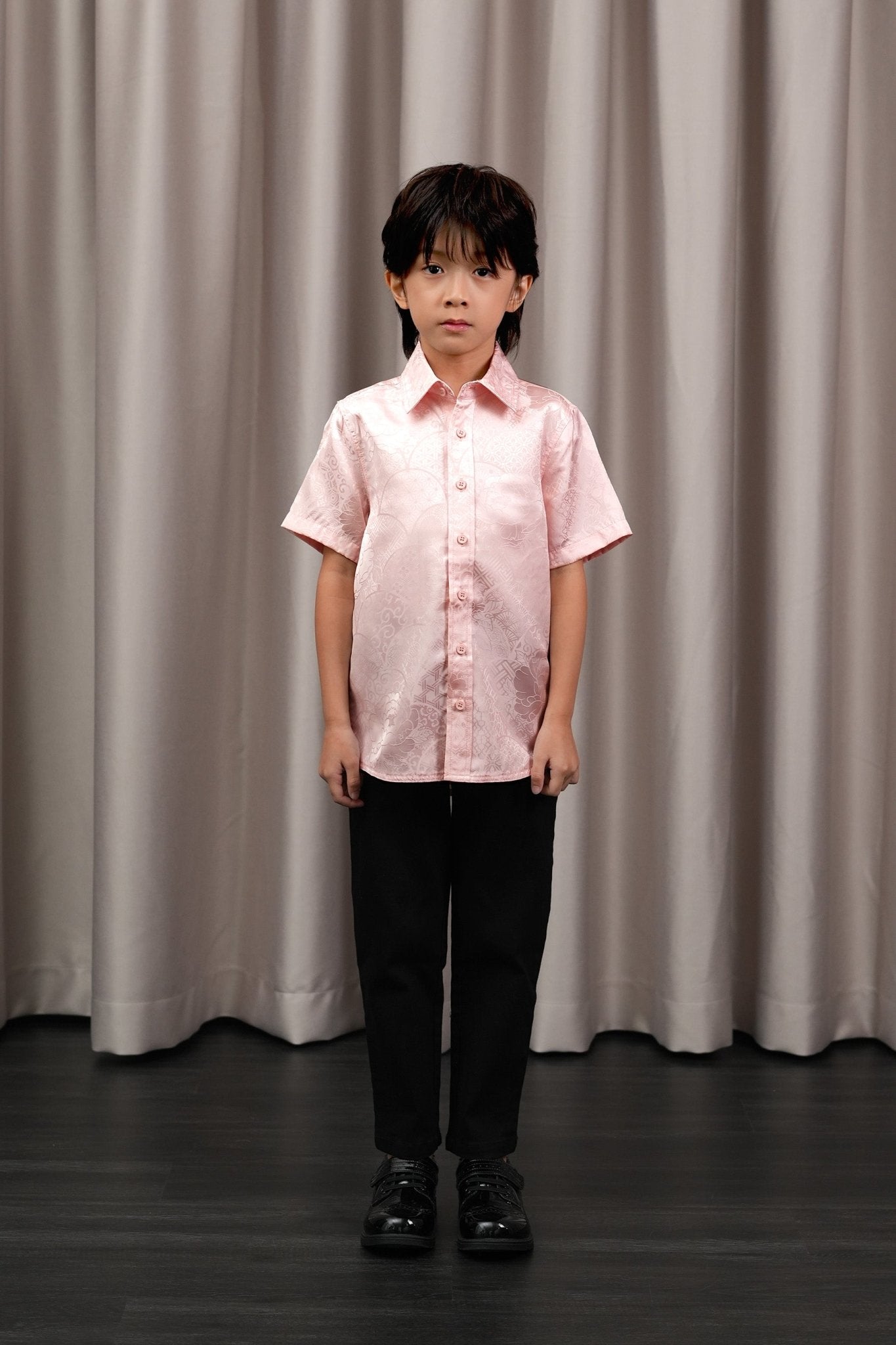 The Huā Collection Boy Holiday Shirt in 韵 Cadence Jacquard Pink - Umbi