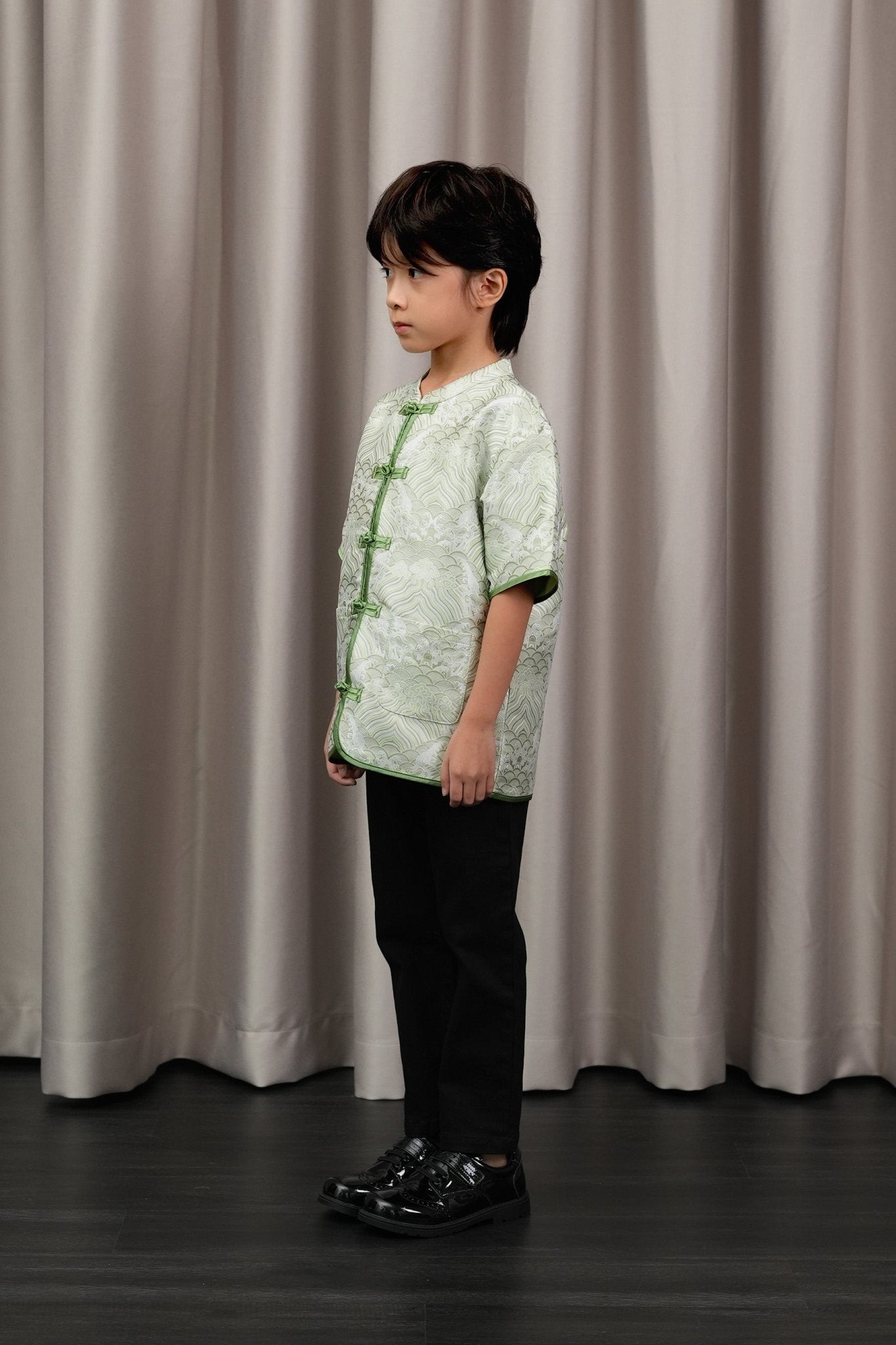 The Huā Collection Boy Short Sleeves Samfu in 韵 Cadence Jacquard Green - Umbi