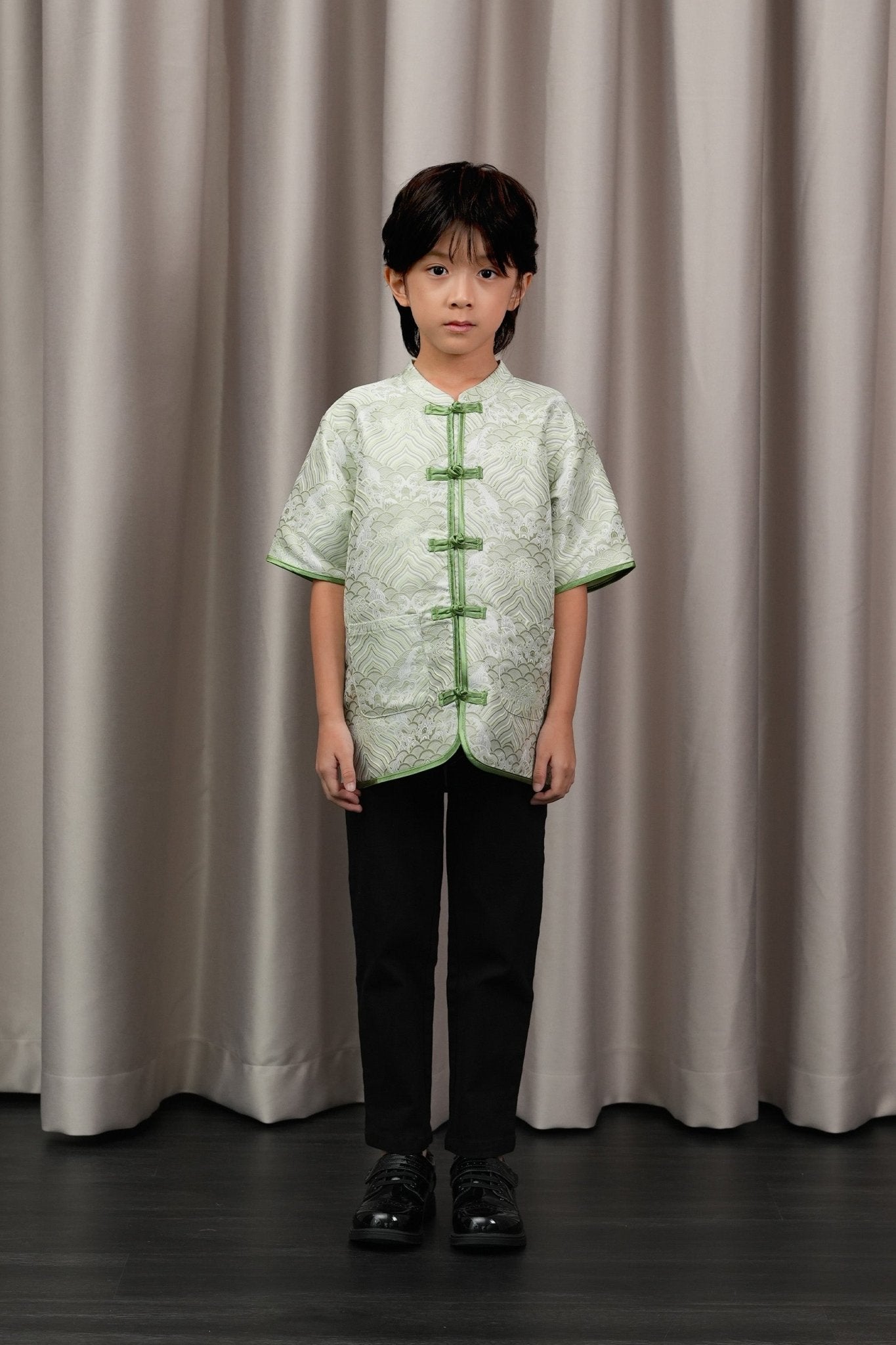 The Huā Collection Boy Short Sleeves Samfu in 韵 Cadence Jacquard Green - Umbi