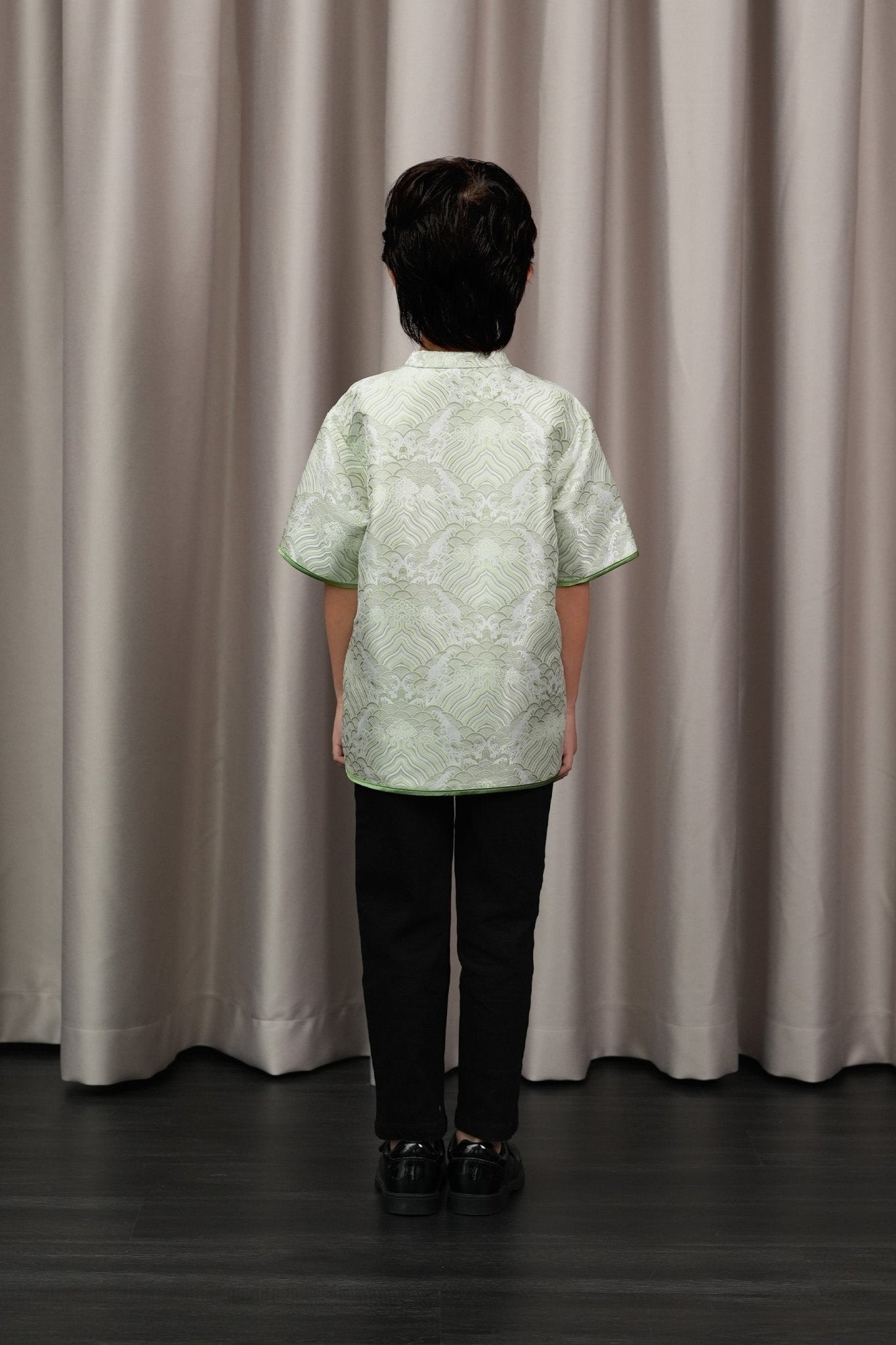 The Huā Collection Boy Short Sleeves Samfu in 韵 Cadence Jacquard Green - Umbi