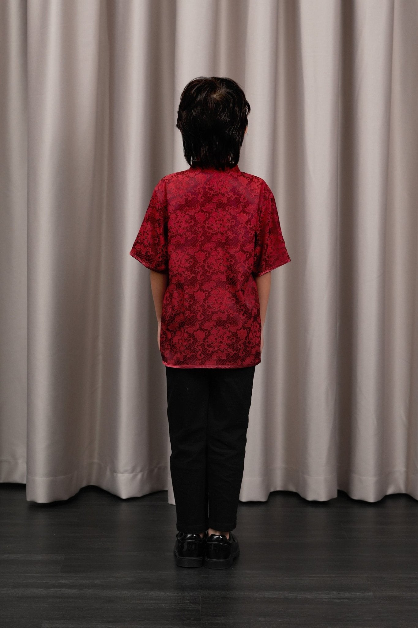 The Huā Collection Boy Short Sleeves Samfu in 韵 Cadence Jacquard Maroon - Umbi