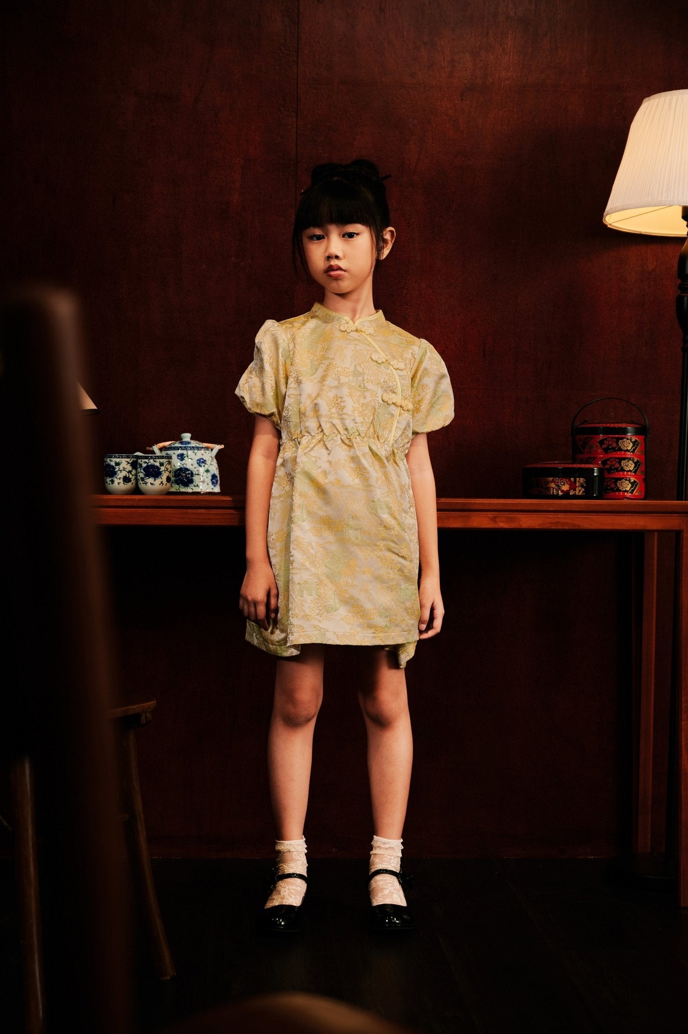 The Huā Collection Girl Puff Sleeves Cheongsam in 蕊 Blossom Jacquard Yellow - Umbi