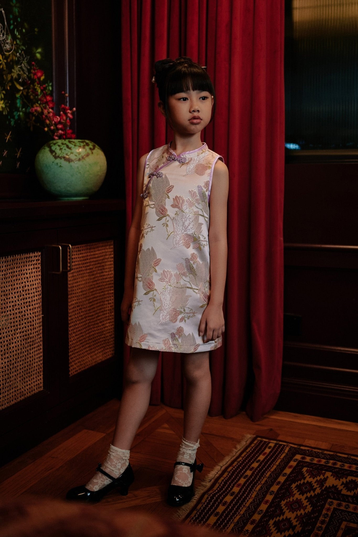 The Huā Collection Girl Sleeveless Cheongsam in 蕊 Blossom Jacquard Lilac - Umbi
