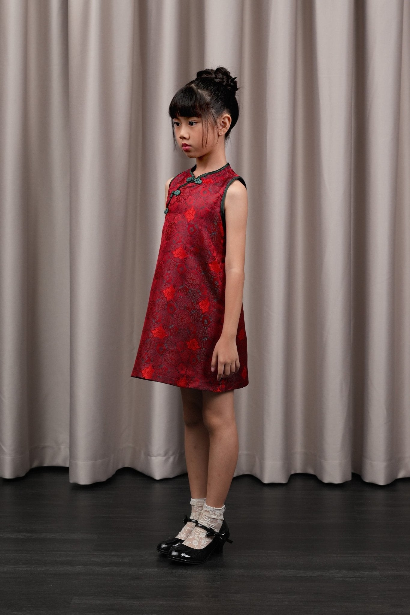 The Huā Collection Girl Sleeveless Cheongsam in 韵 Cadence Jacquard Dark Red - Umbi
