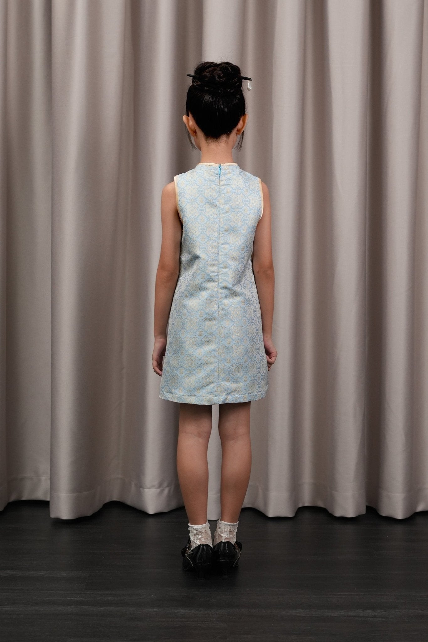 The Huā Collection Girl Sleeveless Cheongsam in 韵 Cadence Jacquard Soft Blue - Umbi