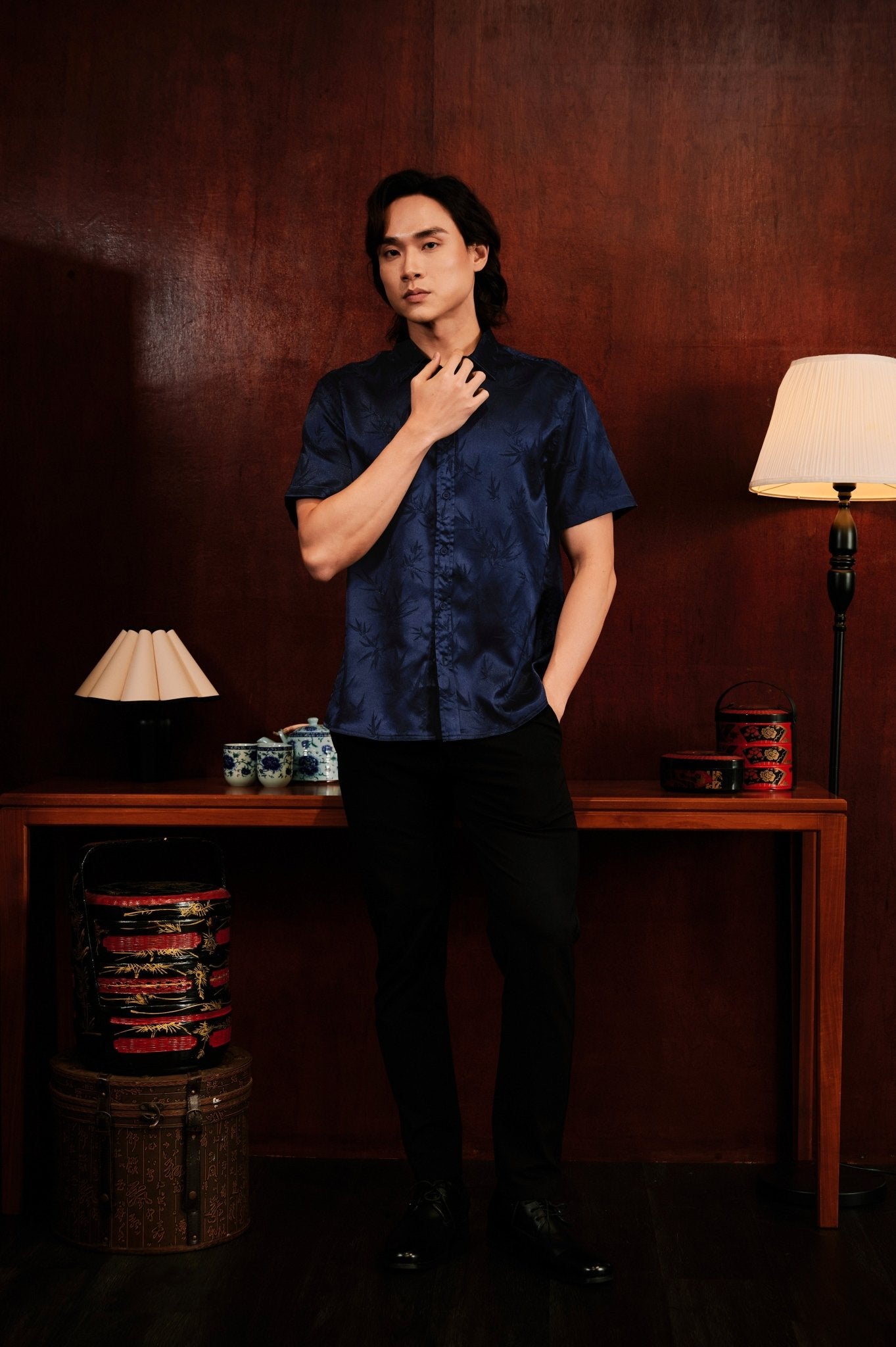 The Huā Collection Men Holiday Shirt in 韵 Cadence Bamboo Navy - Umbi