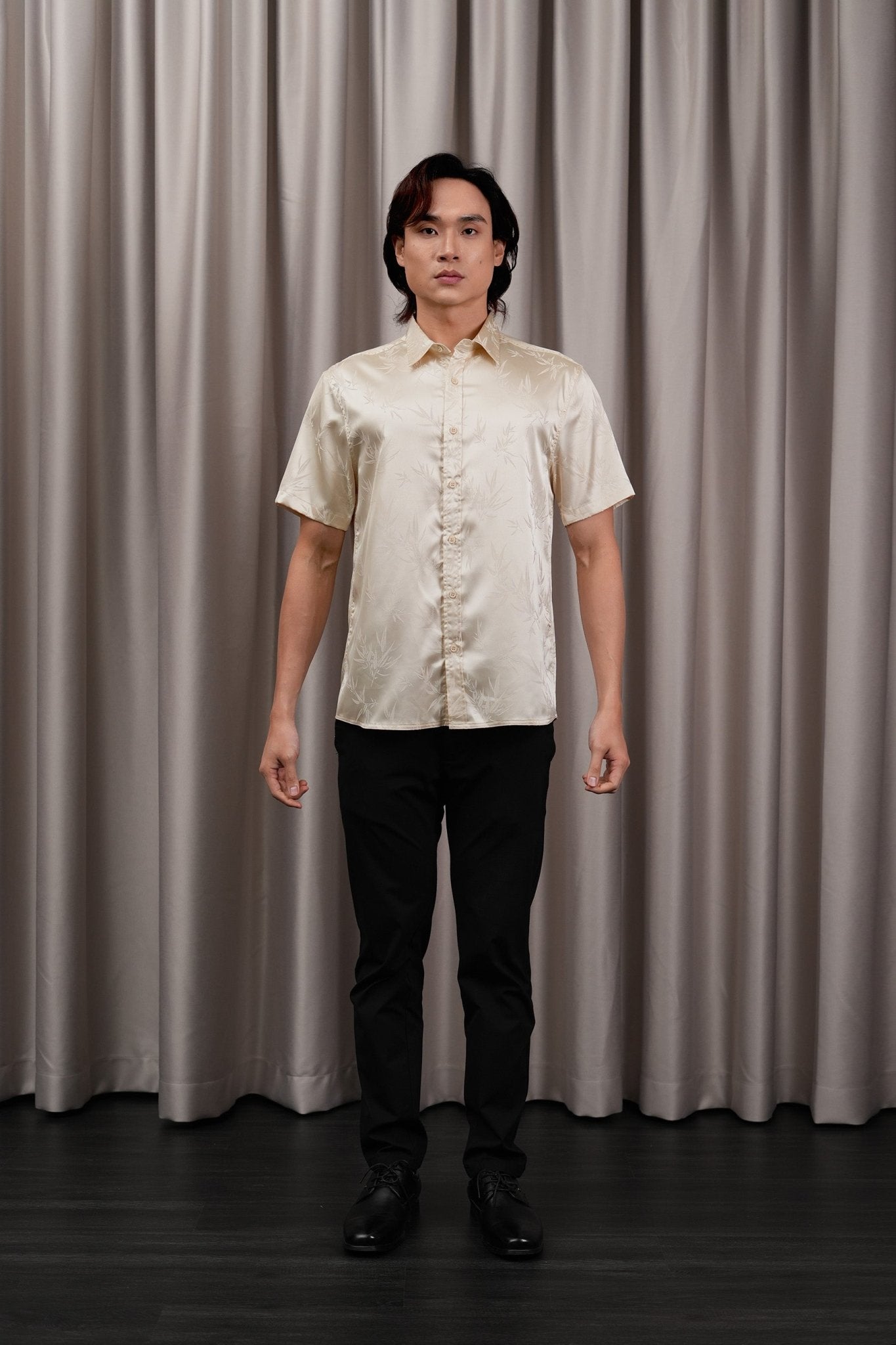 The Huā Collection Men Holiday Shirt in 韵 Cadence Bamboo Sand - Umbi
