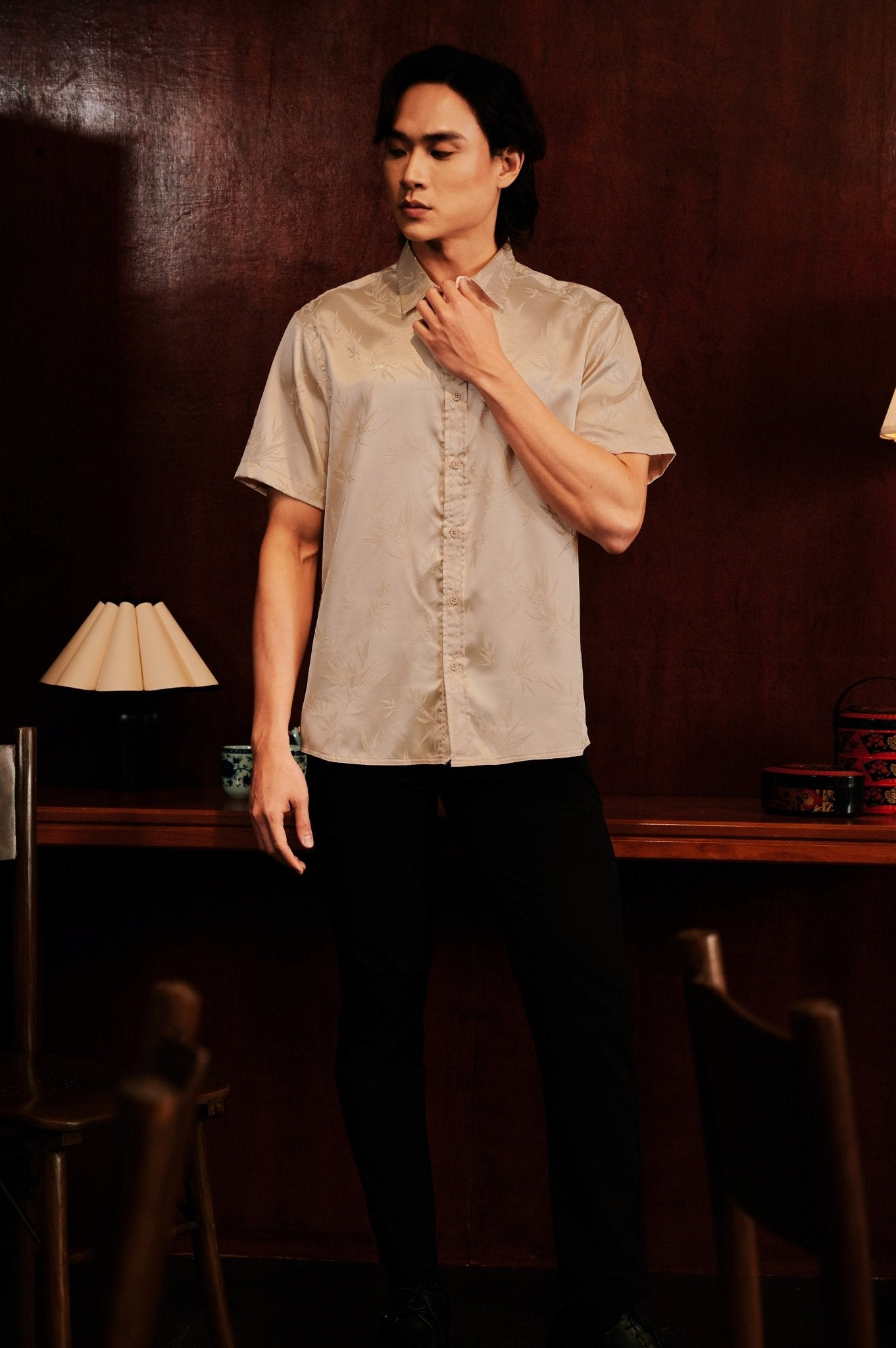 The Huā Collection Men Holiday Shirt in 韵 Cadence Bamboo Sand - Umbi