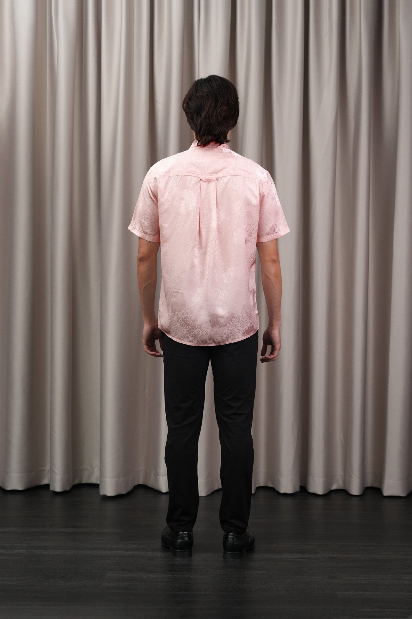 The Huā Collection Men Holiday Shirt in 韵 Cadence Jacquard Pink - Umbi