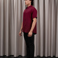 The Huā Collection Men Holiday Shirt in Maroon - Umbi