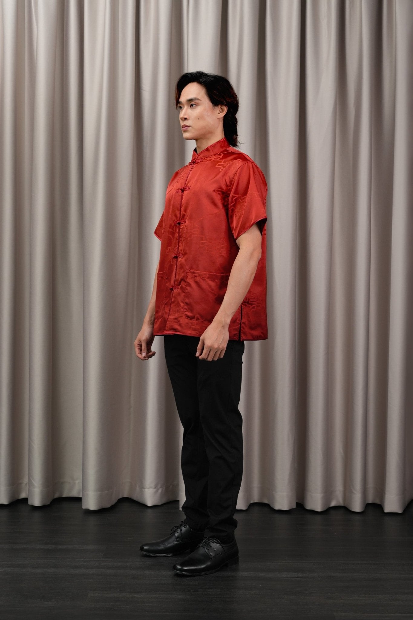 The Huā Collection Men Short Sleeves Samfu in 韵 Cadence Jacquard Red - Umbi