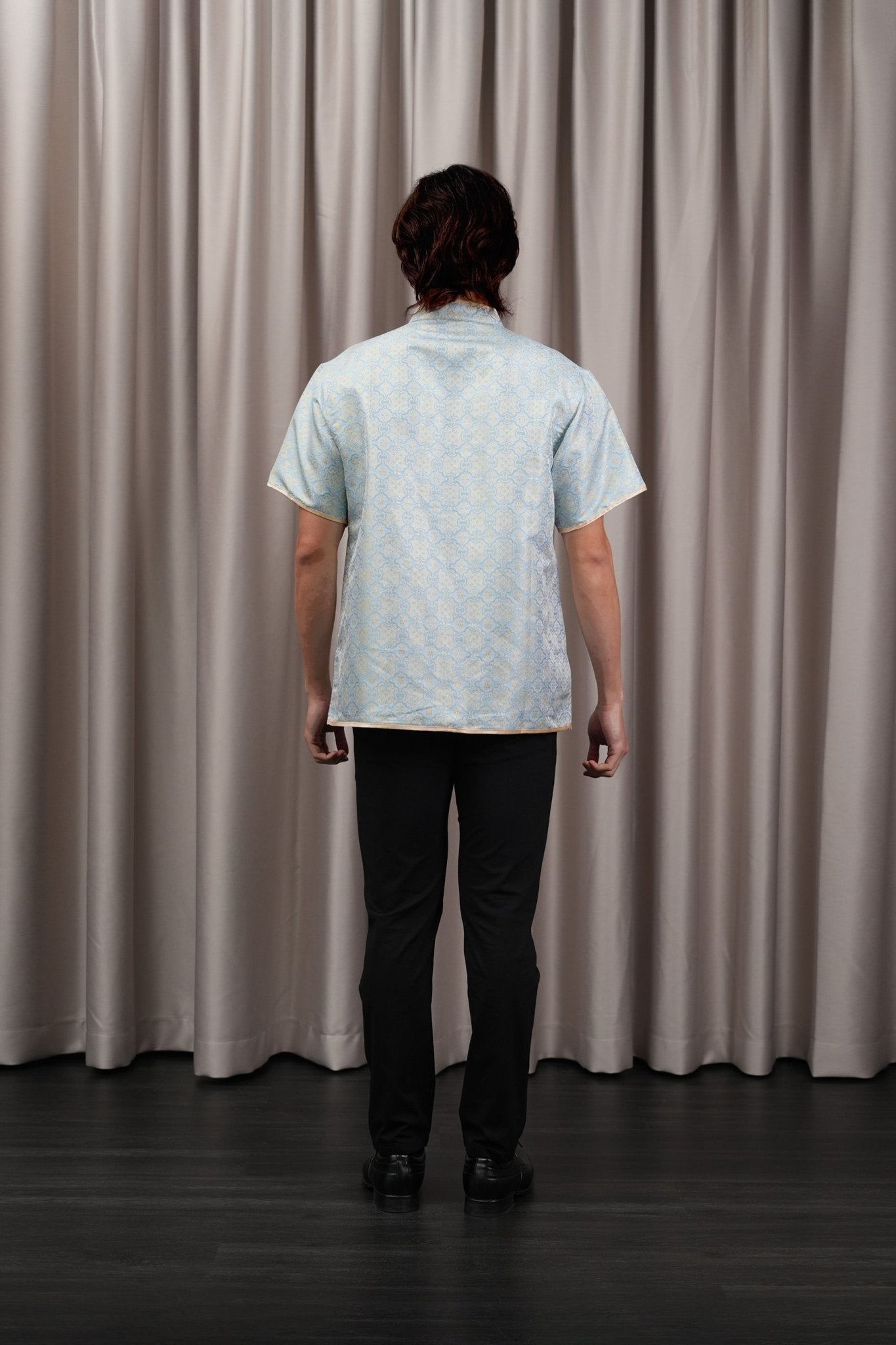 The Huā Collection Men Short Sleeves Samfu in 韵 Cadence Jacquard Soft Blue - Umbi