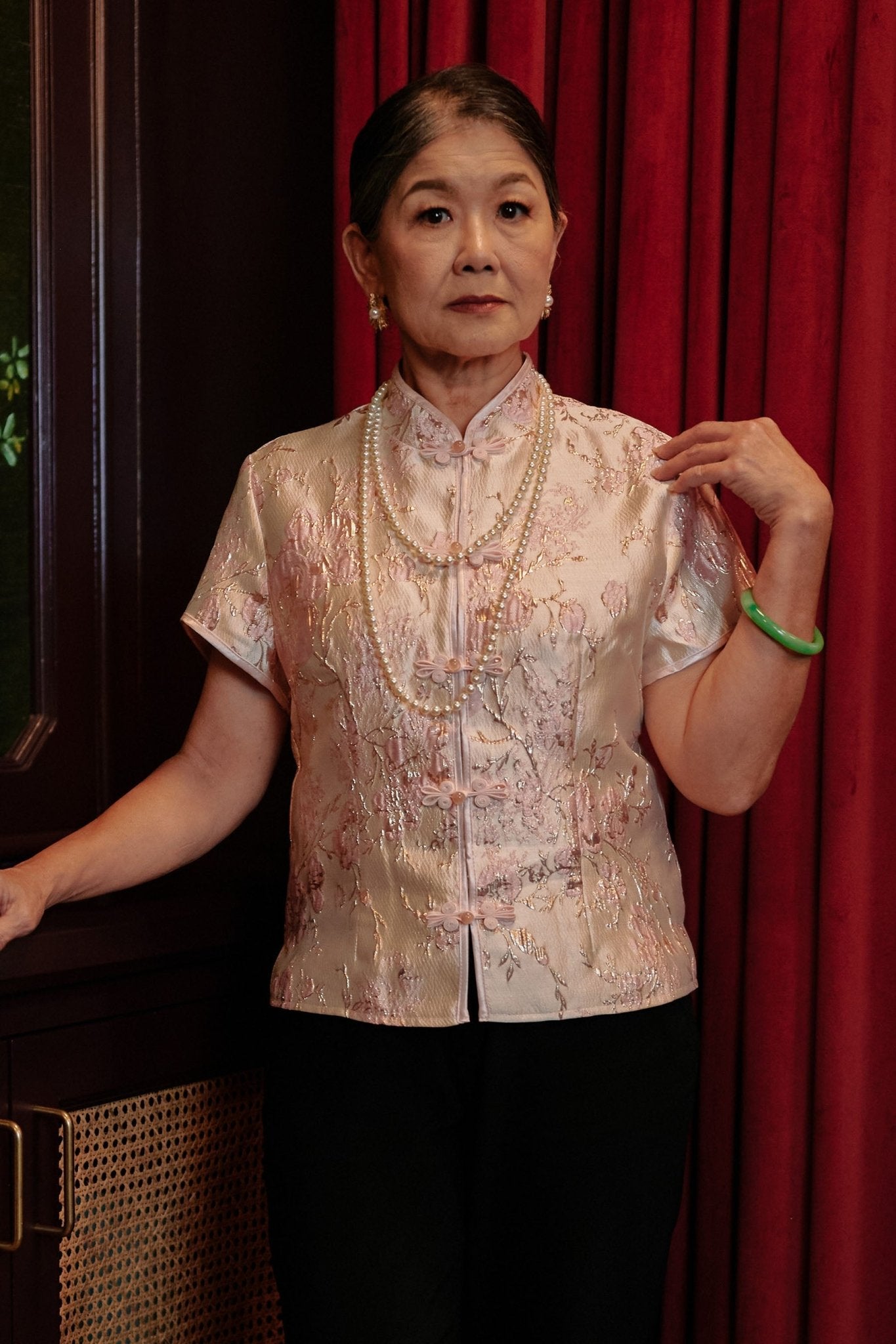 The Huā Collection Women Classic Oriental Blouse in 蕊 Blossom Jacquard Pink - Umbi