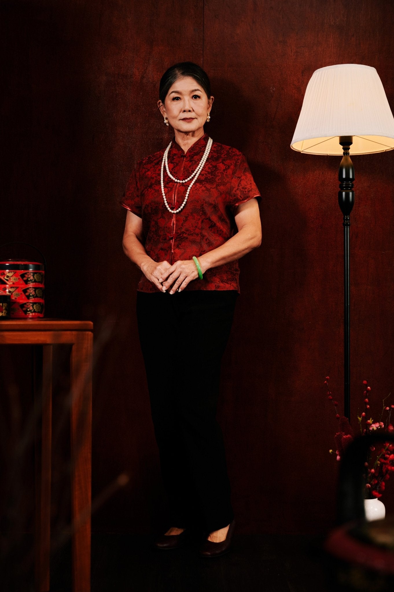 The Huā Collection Women Classic Oriental Blouse in 韵 Cadence Jacquard Maroon - Umbi