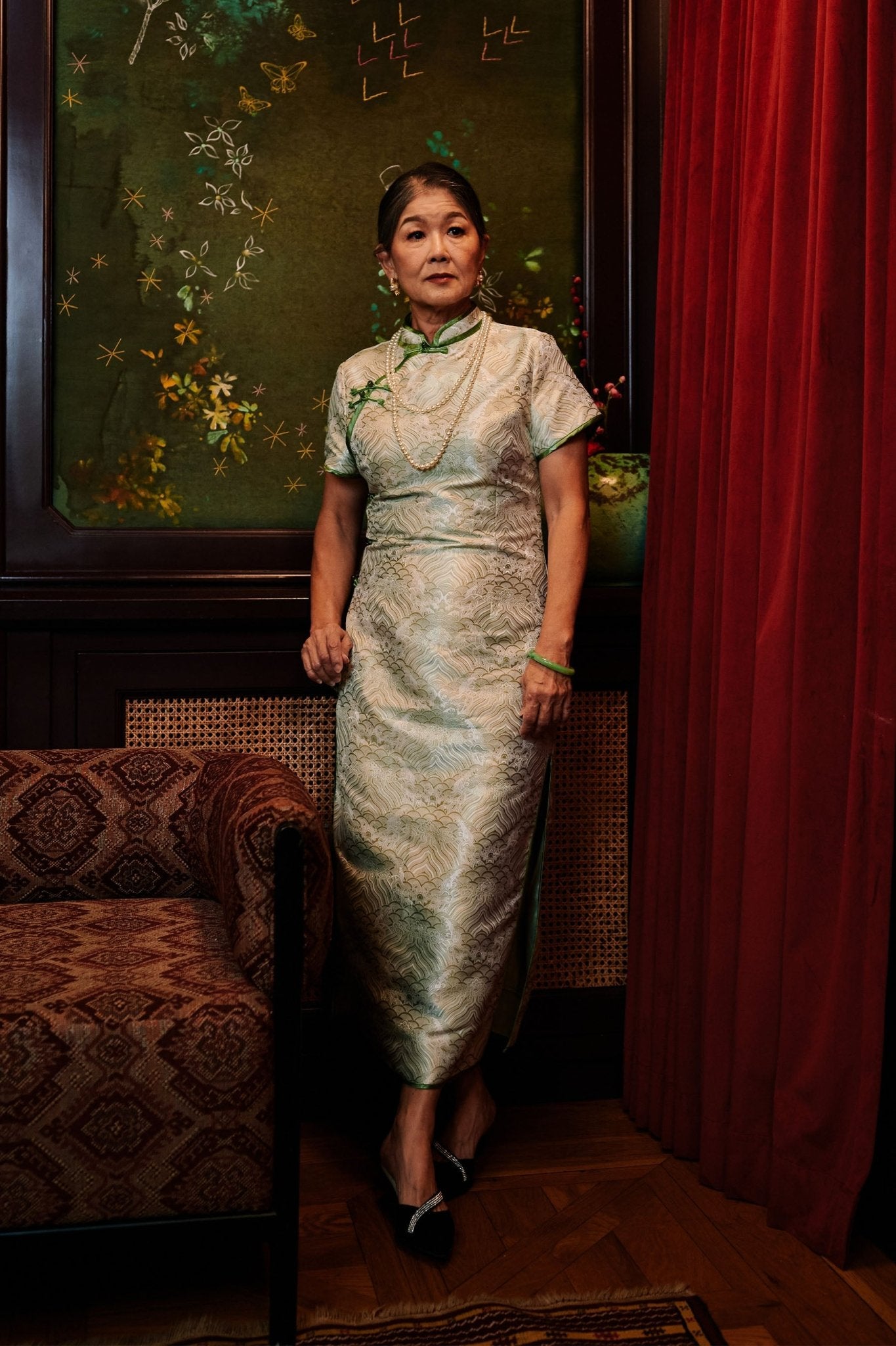 The Huā Collection Women Fitted Cheongsam in 韵 Cadence Jacquard Green - Umbi