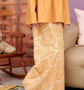 The Kenangan Raya Girl Classic Skirt Gasing Print - Umbi
