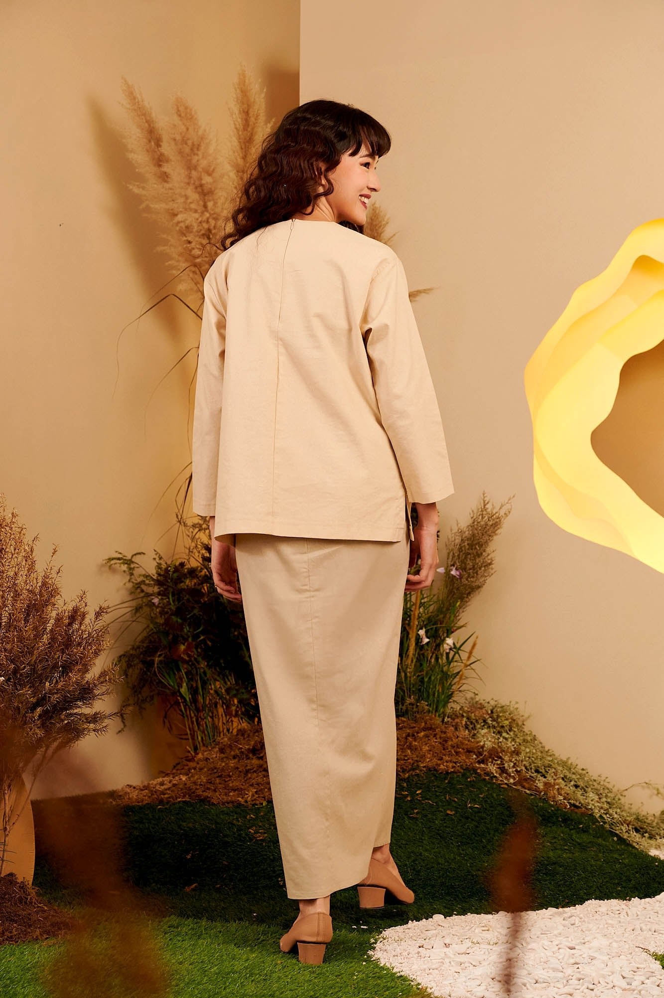 The Secret Garden Women Pair Pockets Boxy Blouse Sand - Umbi