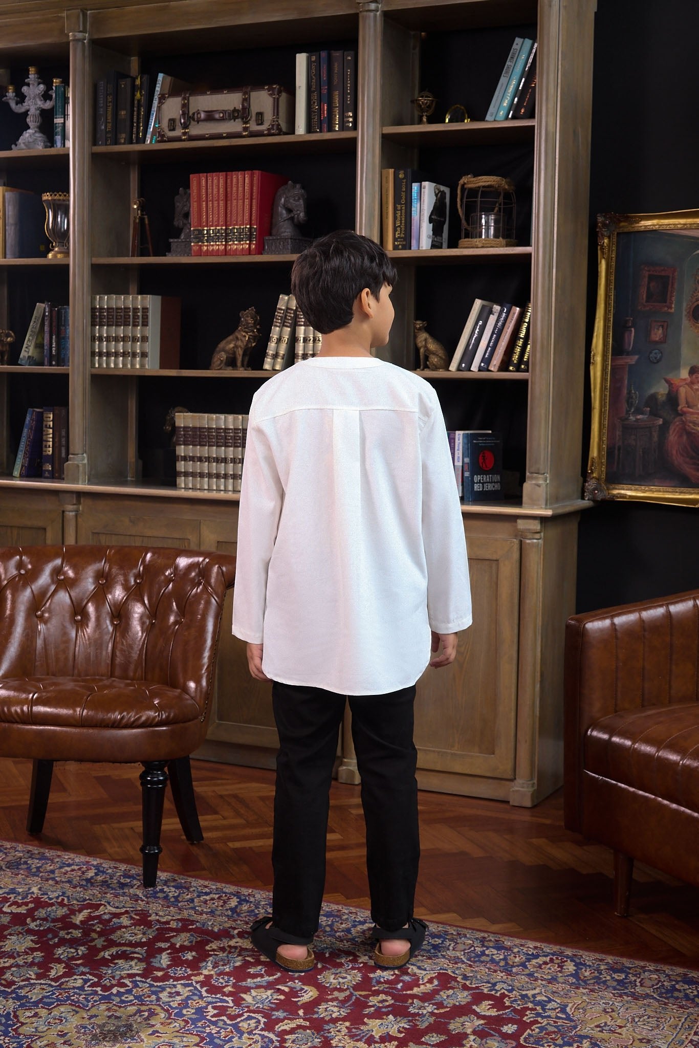 The Warisan Raya Boy Teluk Belanga White - Umbi