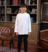 The Warisan Raya Boy Teluk Belanga White - Umbi