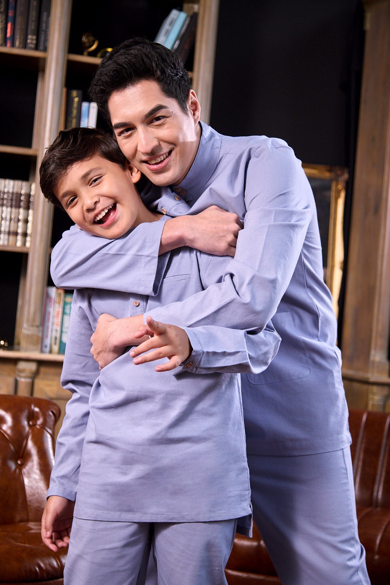 The Warisan Raya Men Baju Melayu Set Stone Blue - Umbi