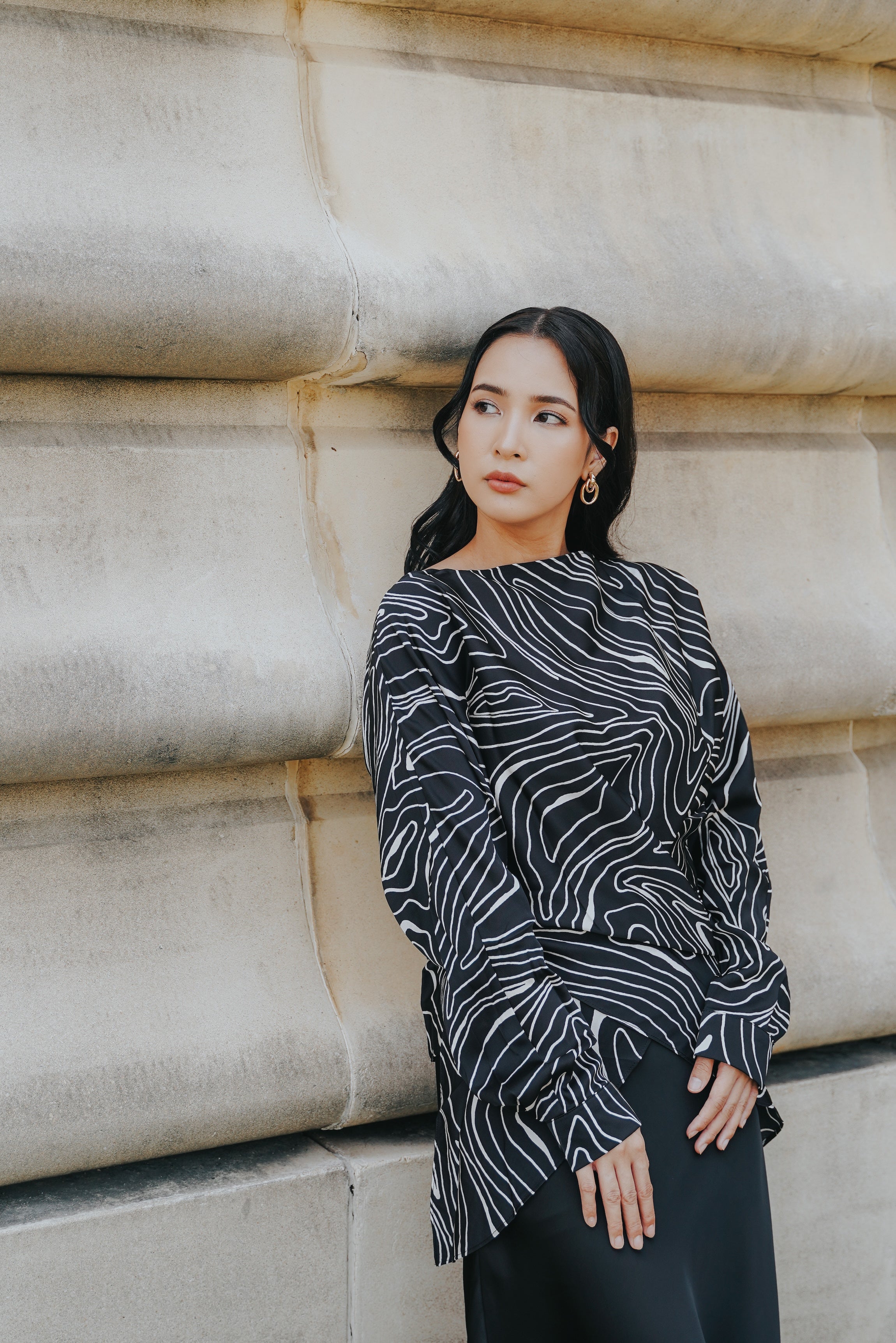 The City Breeze Pt.2 Women Wrap Satin Blouse Black Wave