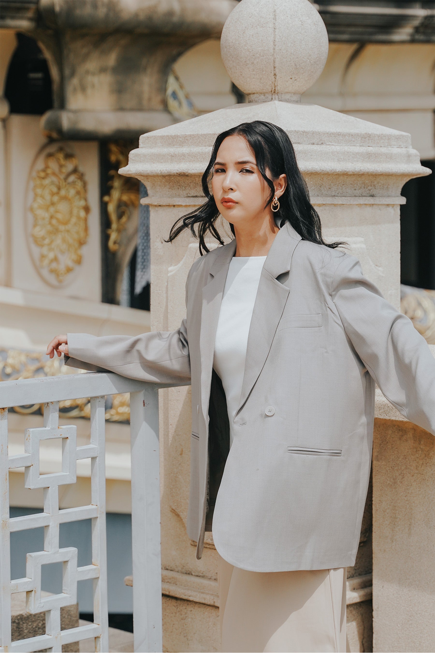 The City Breeze Pt.2 Women Oversized Blazer Grey