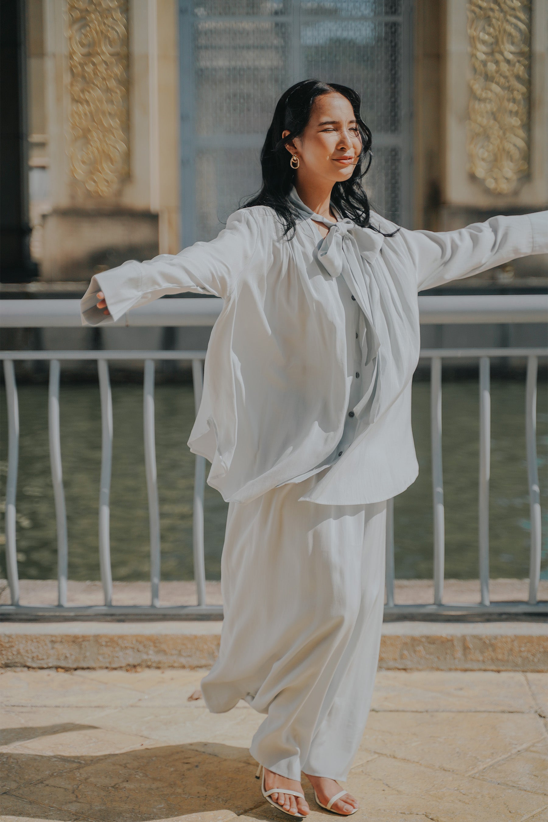 The City Breeze Pt.2 Women Ribbon Blouse Grey
