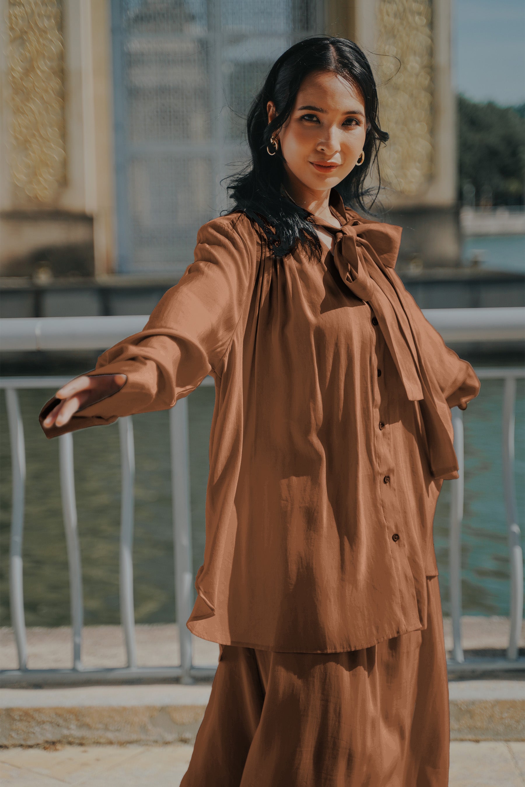 The City Breeze Pt.2 Women Ribbon Blouse Dark Chocolate
