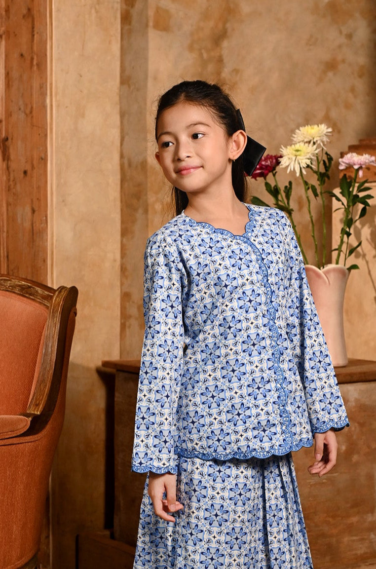 The Nusantara Collection Girl Kebaya Top with Embroidery Siang Print