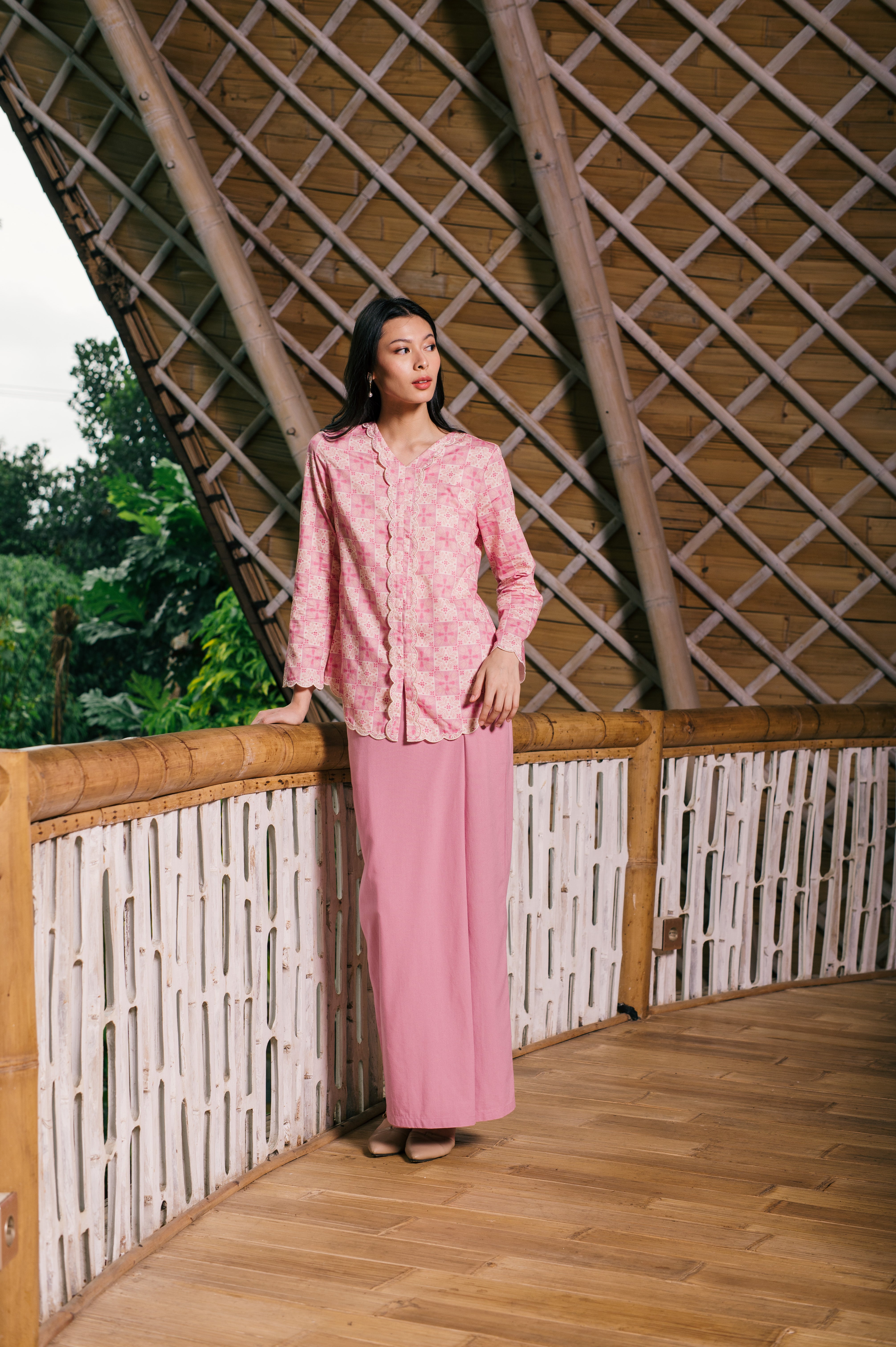 The Embun Collection Women Embroidered Kebaya Top in Mawar Print