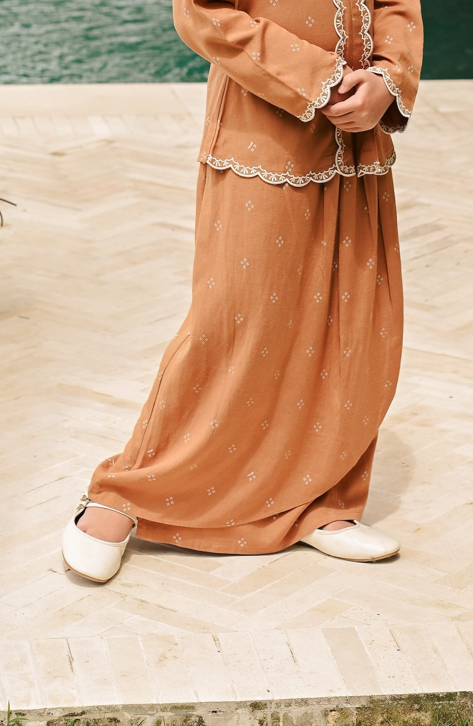 The Embun Collection Girl Instant Pareo Skirt in Brown Diamond Print