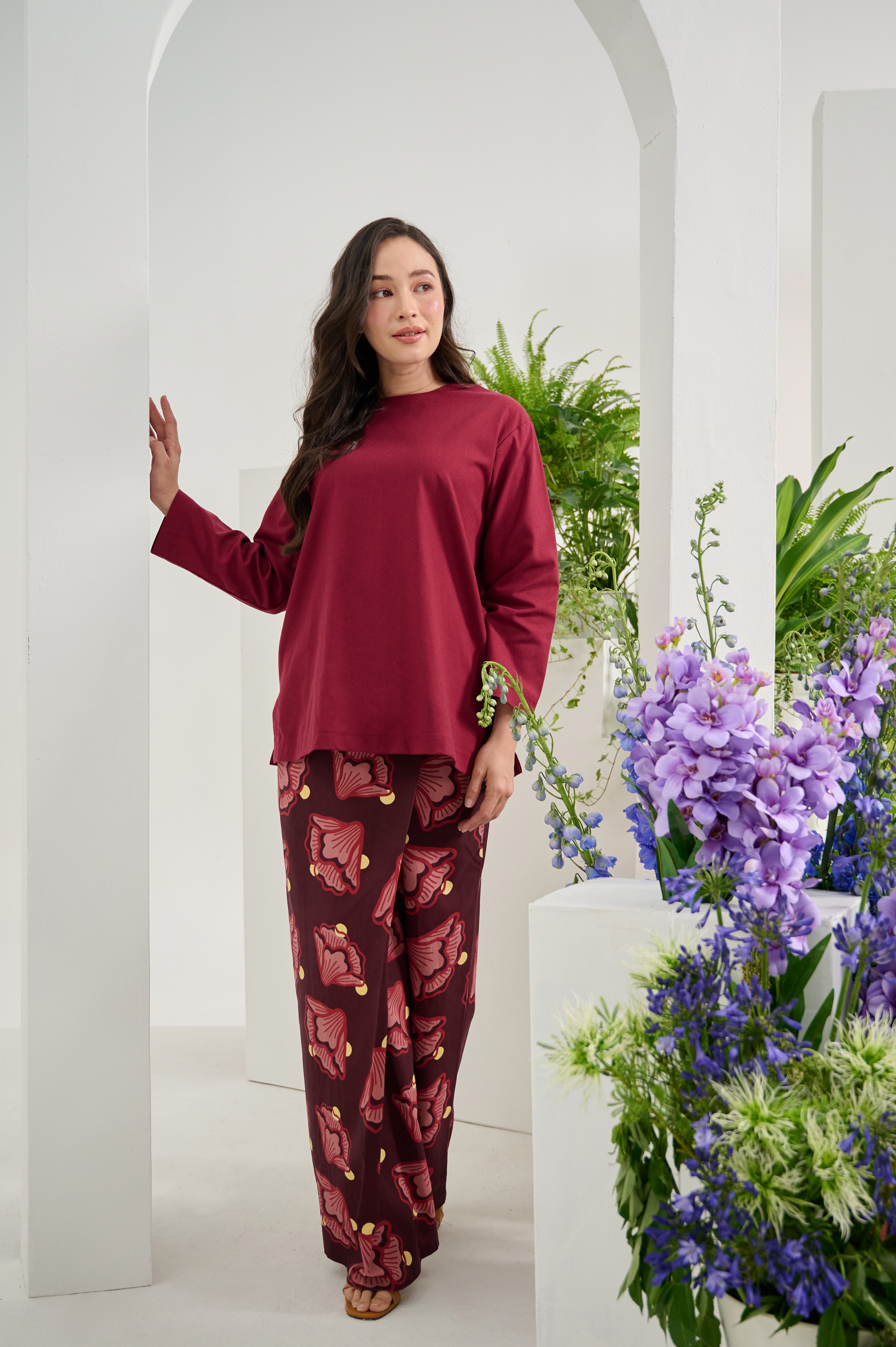 The Musim Collection Women Boxy Top Burgundy