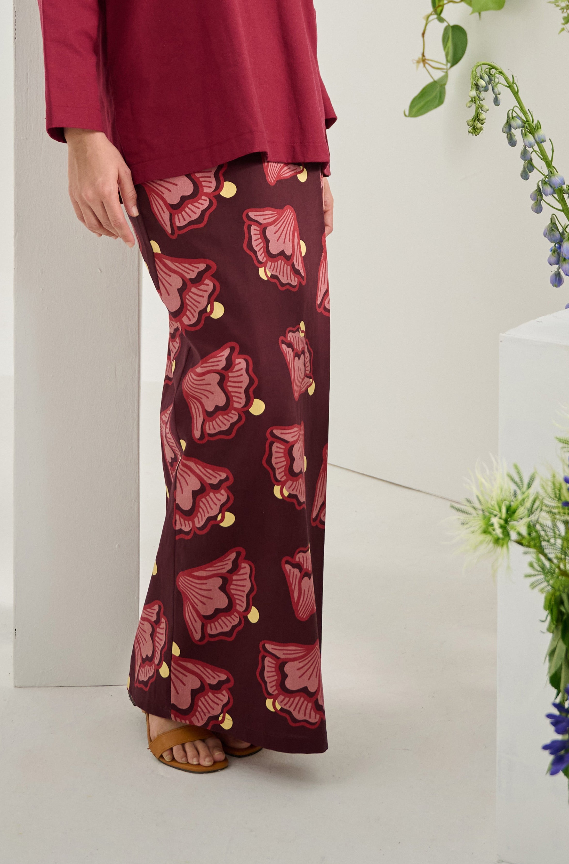 The Musim Collection Women Classic Skirt Autumn Print