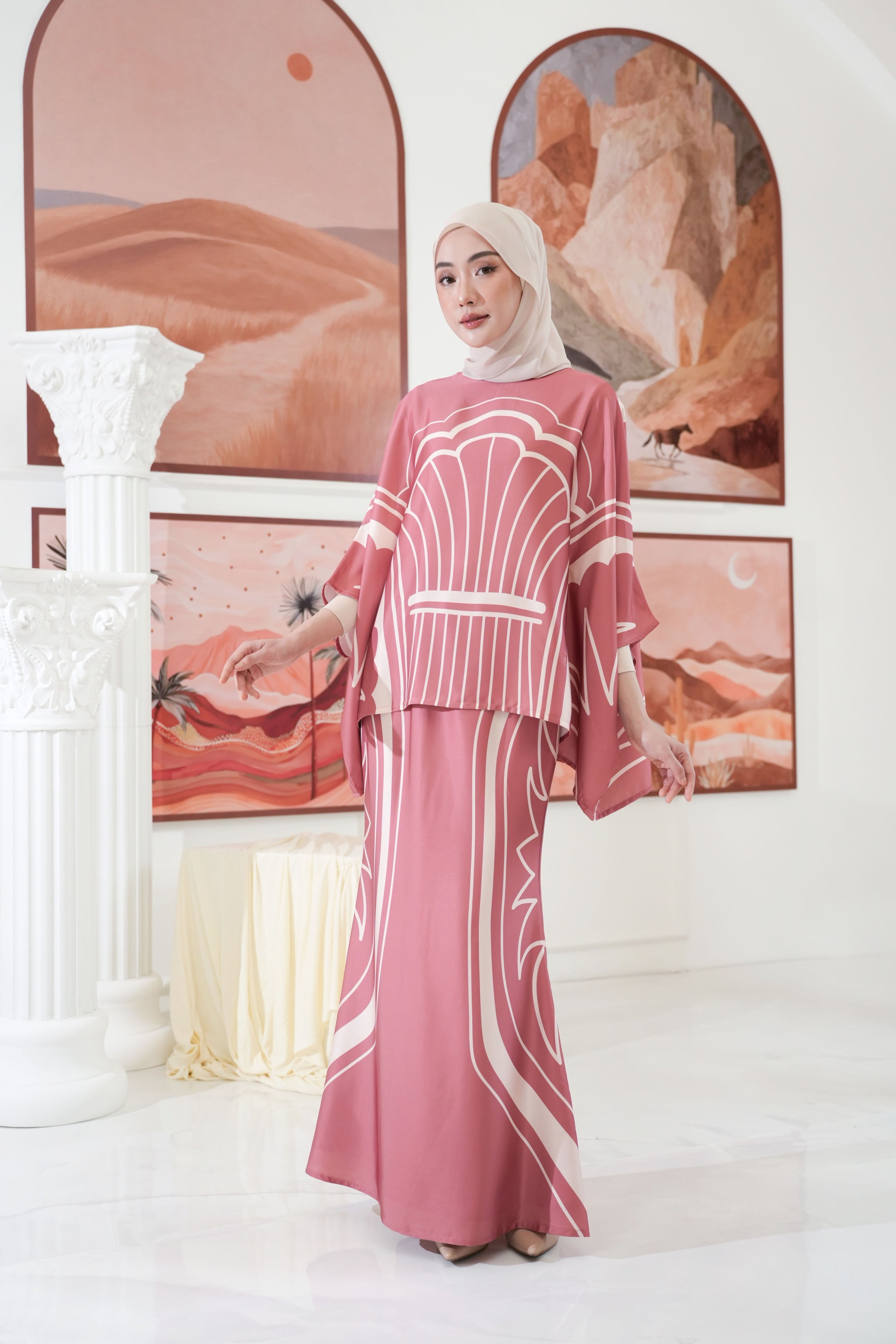 The Galleria Collection Women Saloma Set In Warm Pink Athens Print