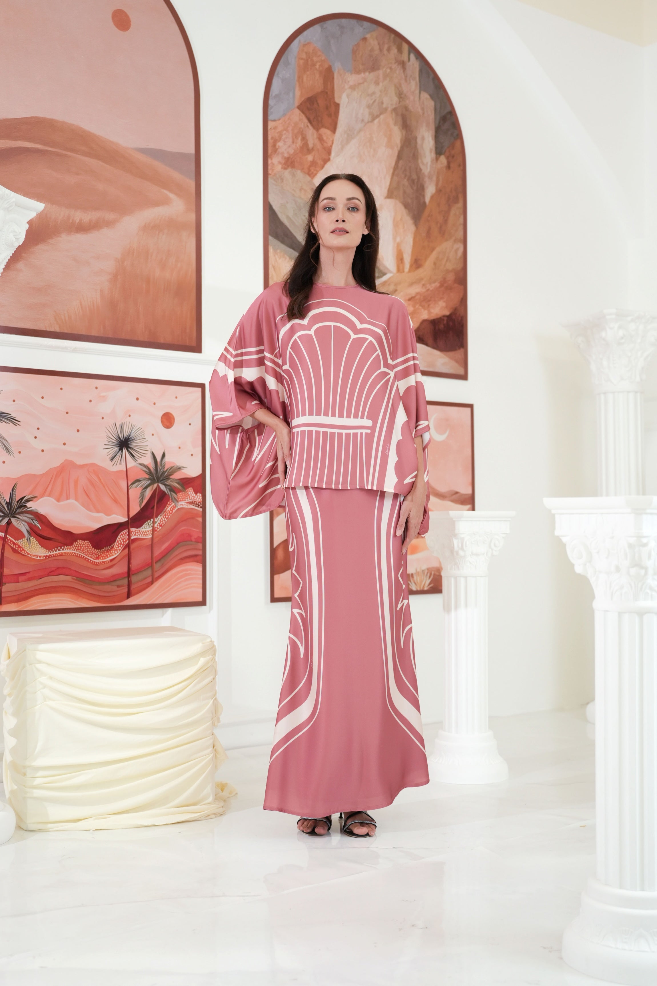 The Galleria Collection Women Saloma Set In Warm Pink Athens Print