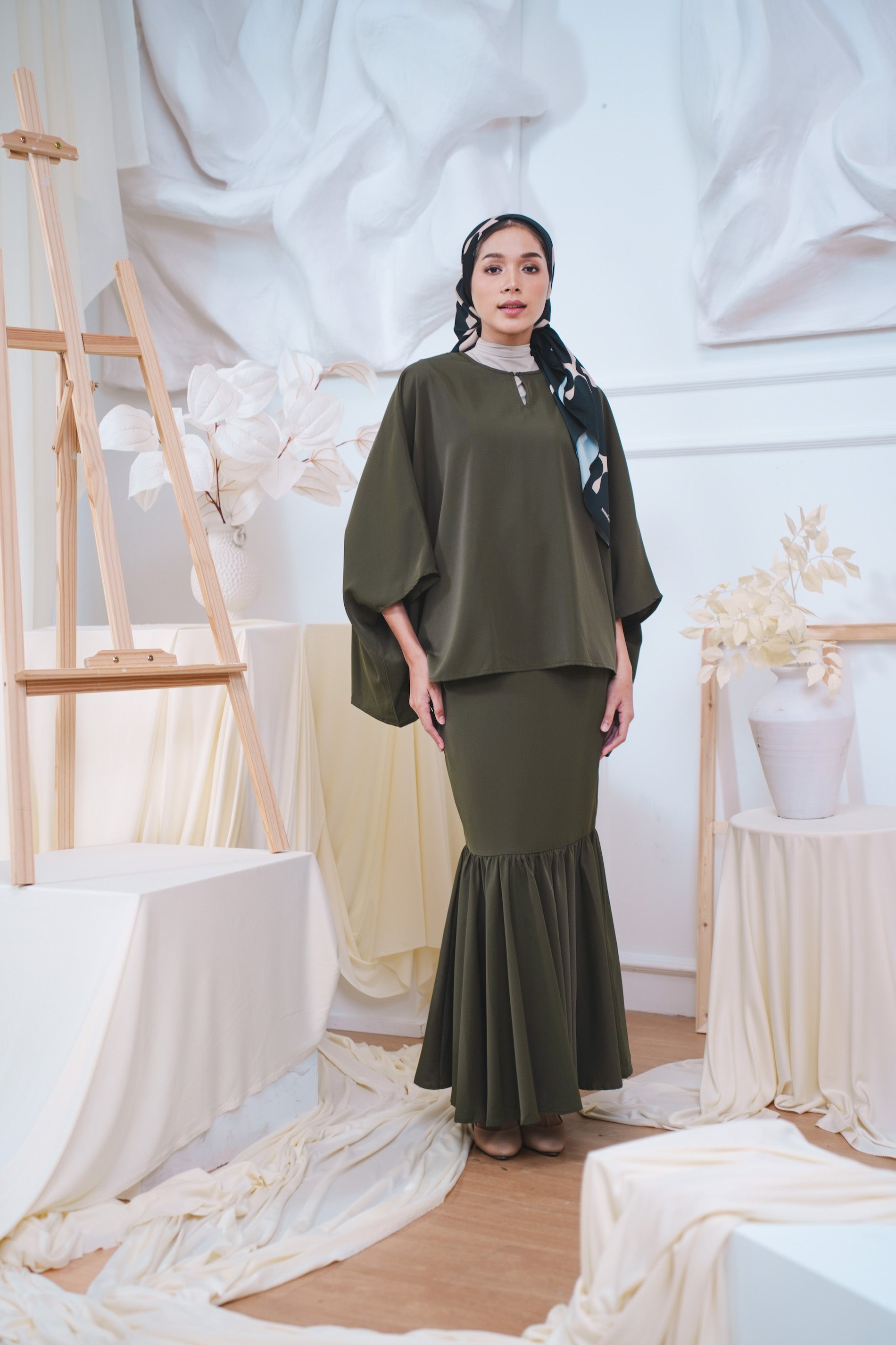 The Canvas Collection Women Saloma Kaftan Set Olive Green