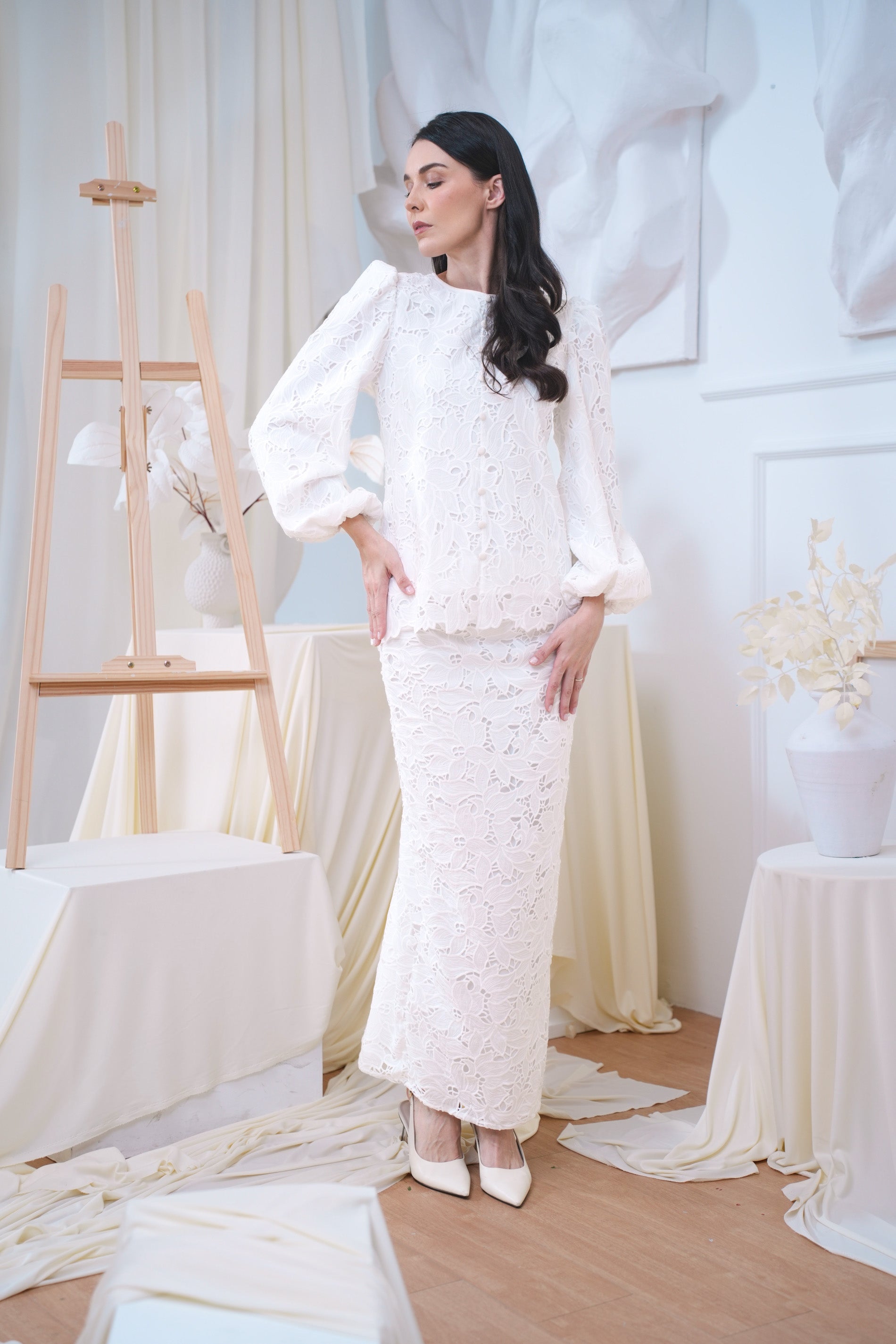 The Canvas Collection Women Amelia Kurung Set White Lace