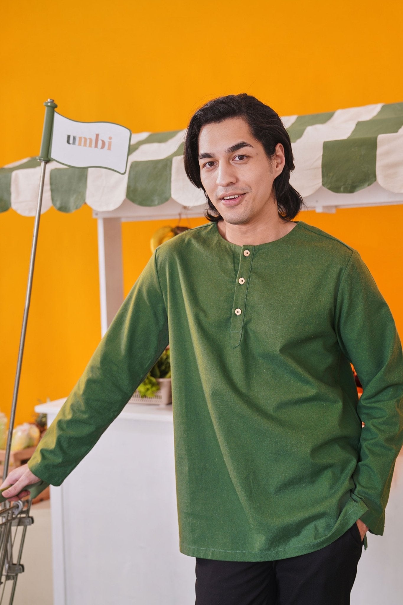 At The Market Collection Men Kurta Pine Green - Umbi