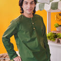 At The Market Collection Men Kurta Pine Green - Umbi