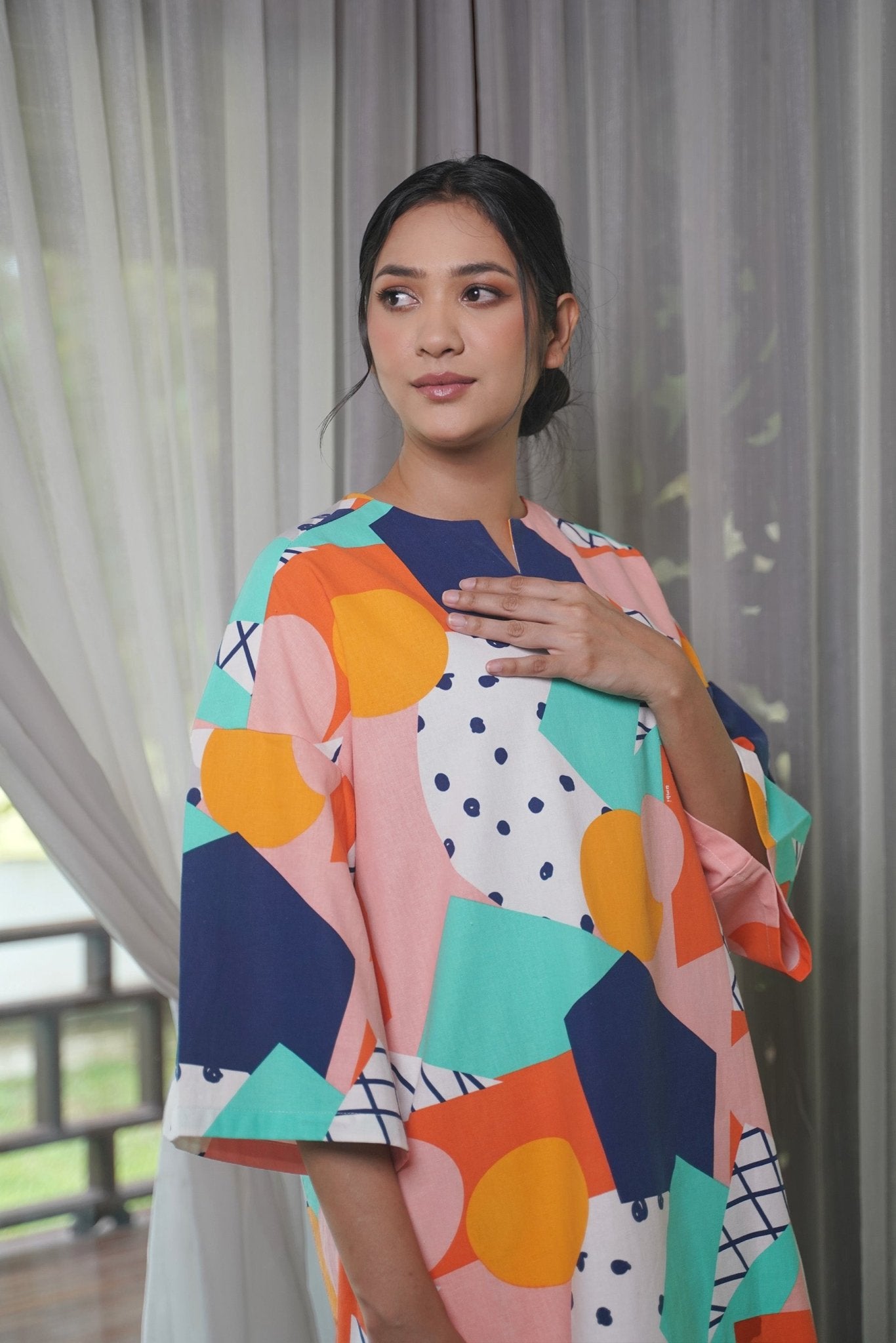At The Market Collection Women Long Kurung Blouse Fruit Punch Print - Umbi