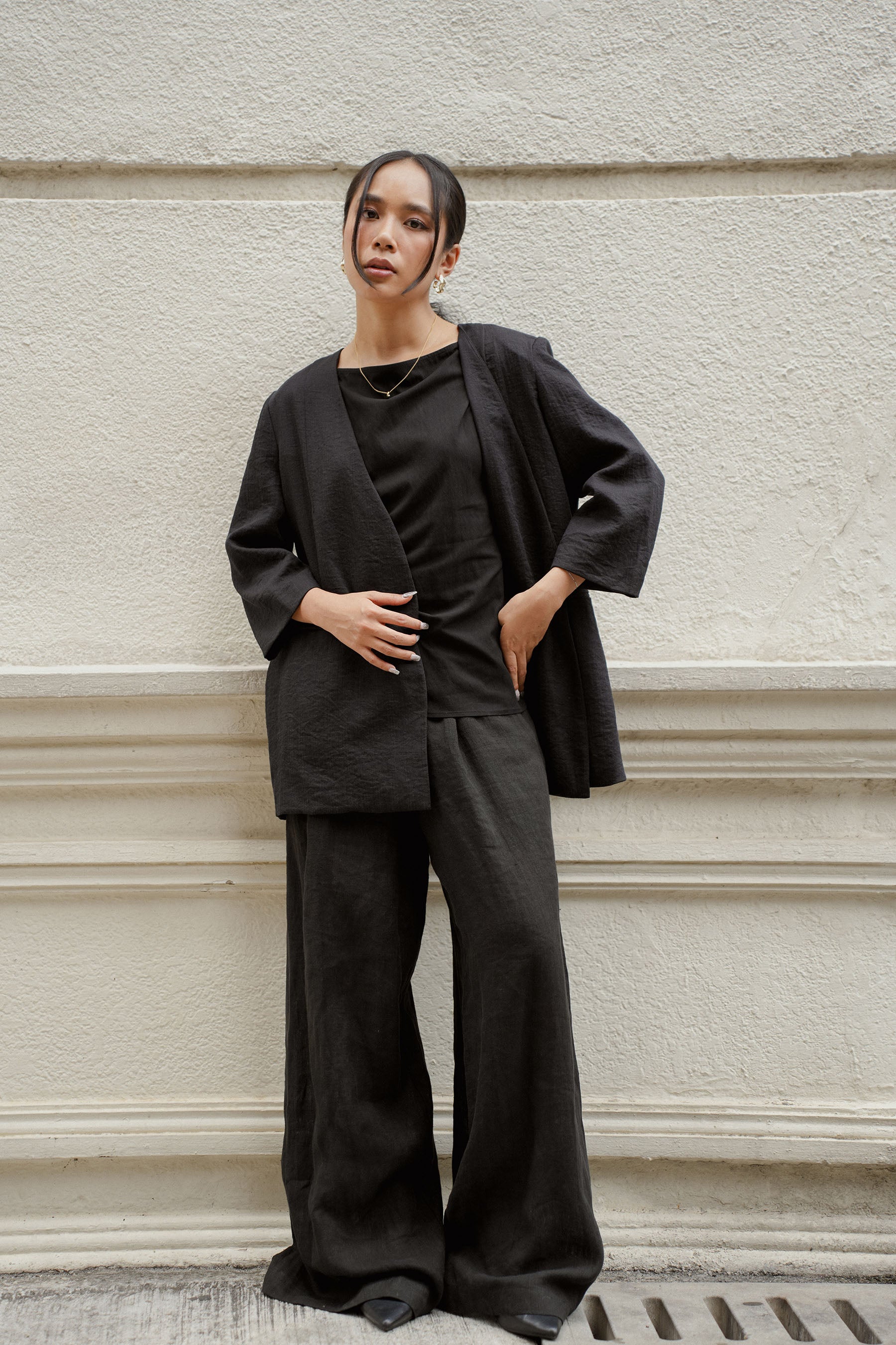 The City Breeze Linen Flare Pants Black