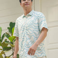 Men Holiday Shirt in Wave - Umbi